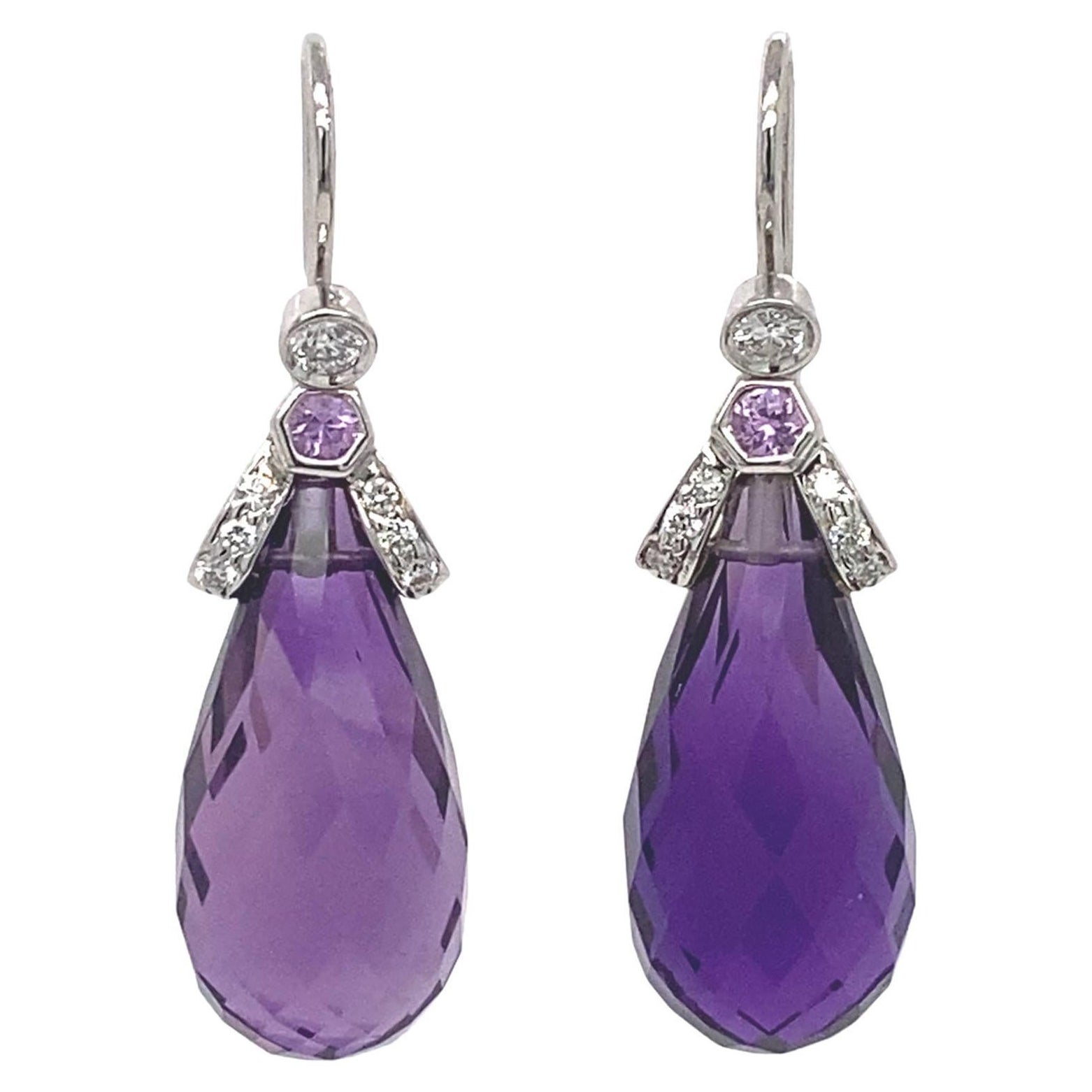 Boucles d'oreilles d'été Dilys en or 18 carats avec améthyste de 18,68 carats en vente