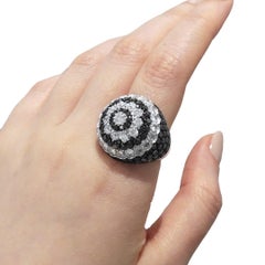 Dilys' 18k Gold Pavé Brilliant & Rose Cut Diamond Dome Monochrome Cocktail Ring