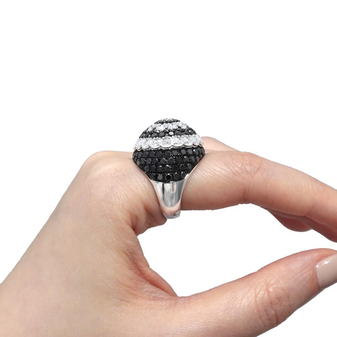 Modern Dilys' 18k Gold Pavé Brilliant & Rose Cut Diamond Dome Monochrome Cocktail Ring For Sale