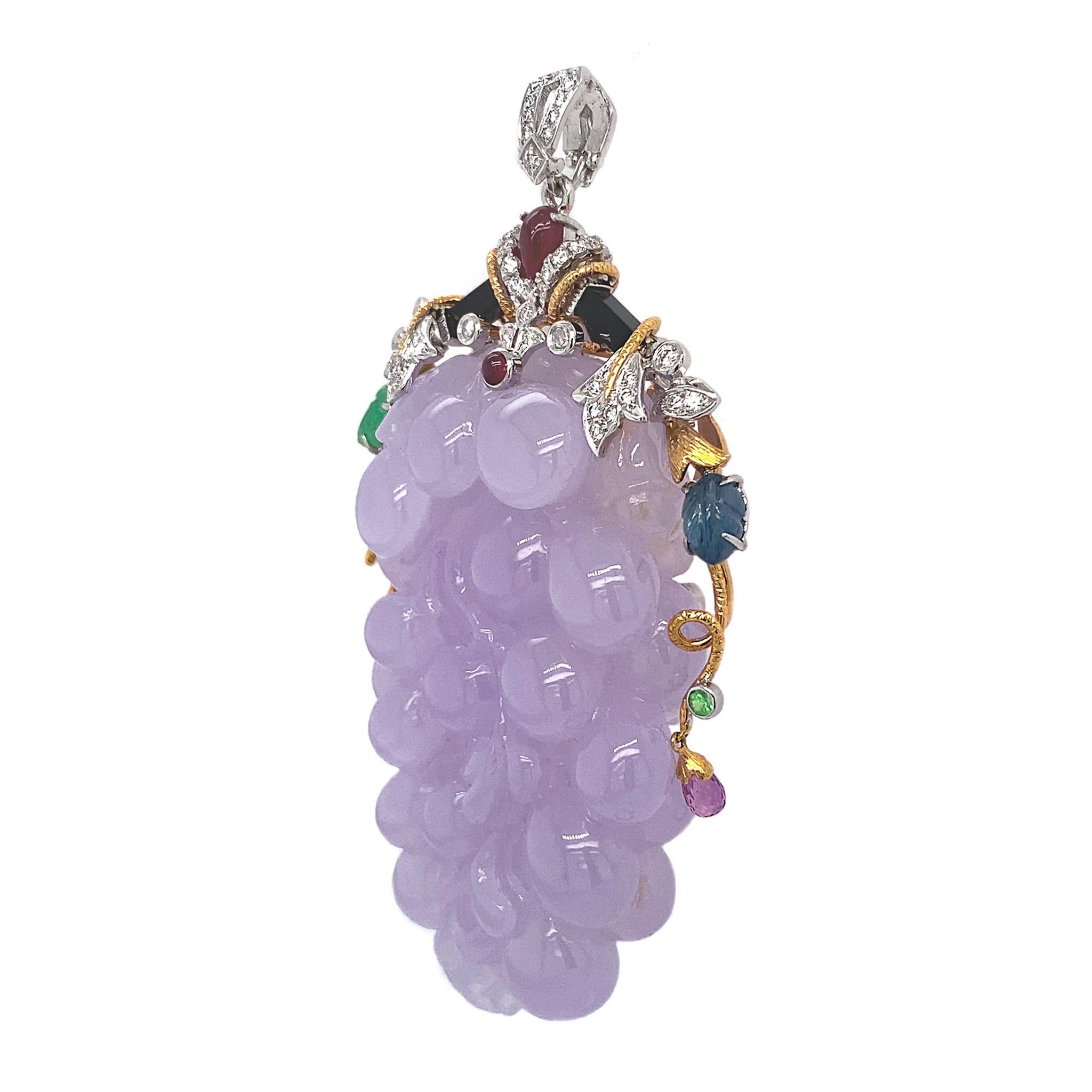 Mixed Cut Dilys' 268.50ct Lavender Jade Grape Pendant in 18K Gold For Sale