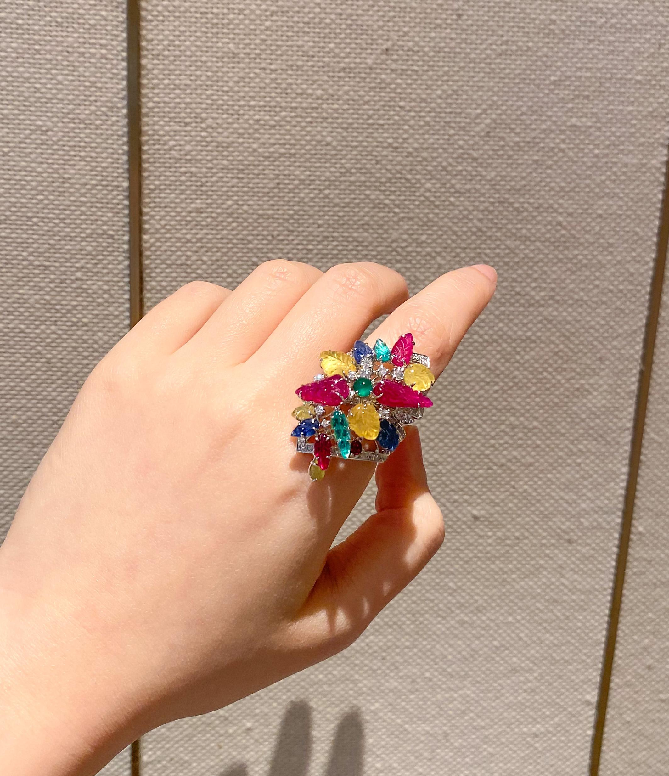 Designed to fit as if intertwining, Dilys’ interpretation of foliage is exquisite yet extremely wearable. Inspired by the Art Deco movement, this playfully elegant cocktail ring designed by the renowned Hong Kong jewelry designer, Dilys Young, mixes