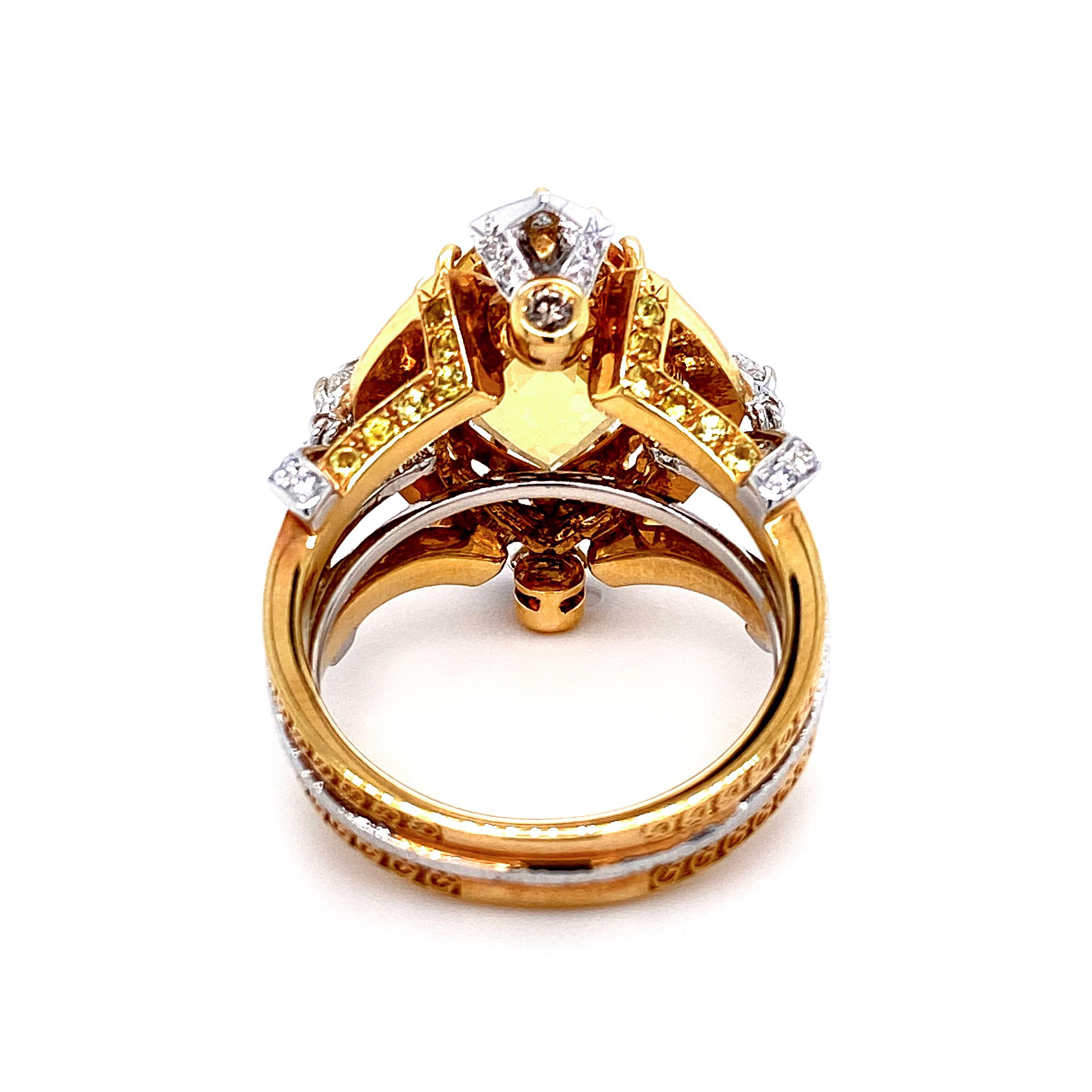 Women's or Men's IGI Certified 5.25 Carat Yellow Beryl Engagement Ring in 18 Karat Gold