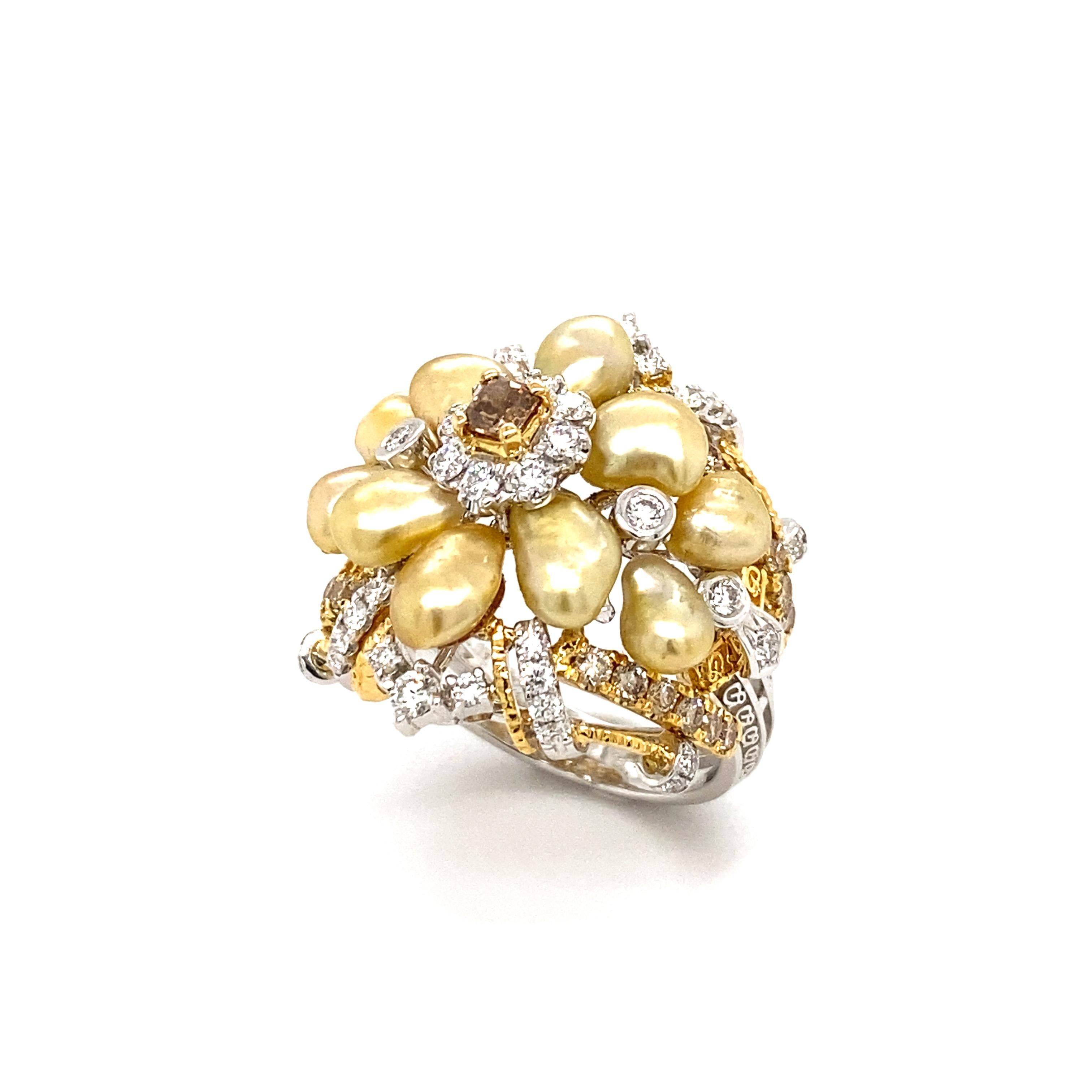 Dilys' Keshi Pearl and Diamonds Cluster Ring in 18K Gold For Sale 2