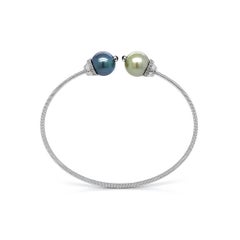 Brazalete de perlas del mar del Sur y diamantes de Dilys