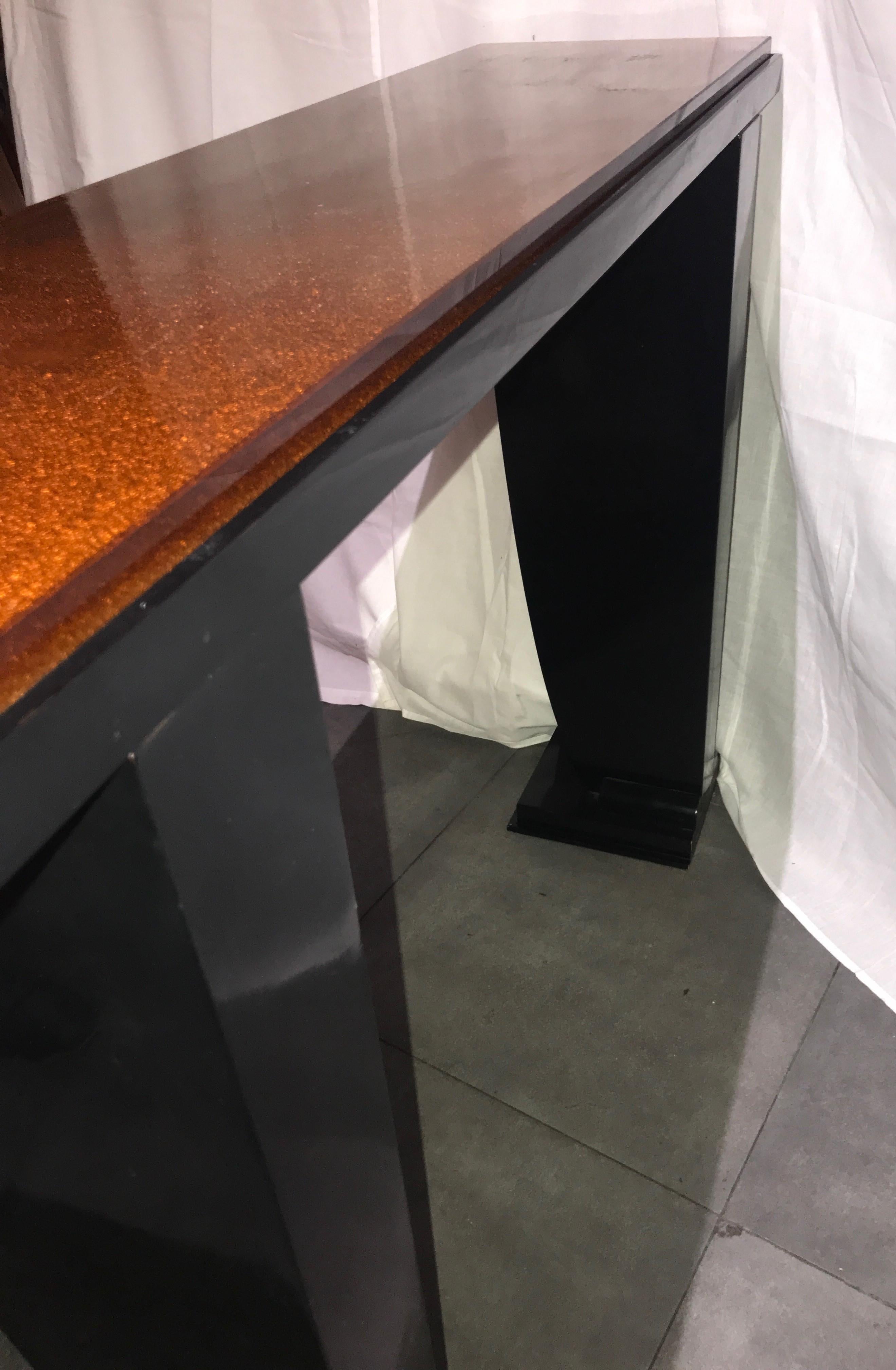 DIM Black Lacquer Wood Console, Saint Gobain Amber Glass Slab Top, France, 1930 In Good Condition For Sale In Aix En Provence, FR