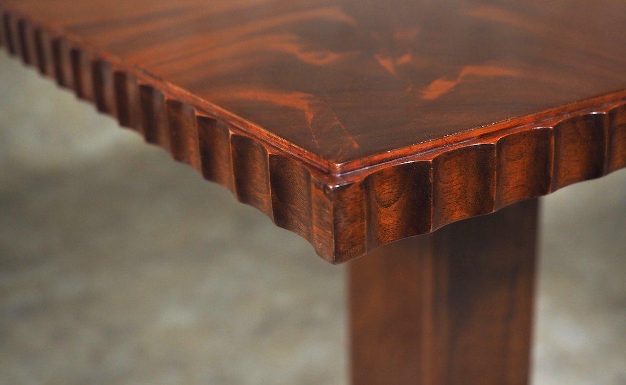 DIM 'Joubert Et Petit' Side Table in Mahogany  For Sale 1