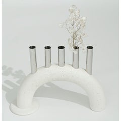 Vase blanc Dimanche 6 de Marc Dibeh