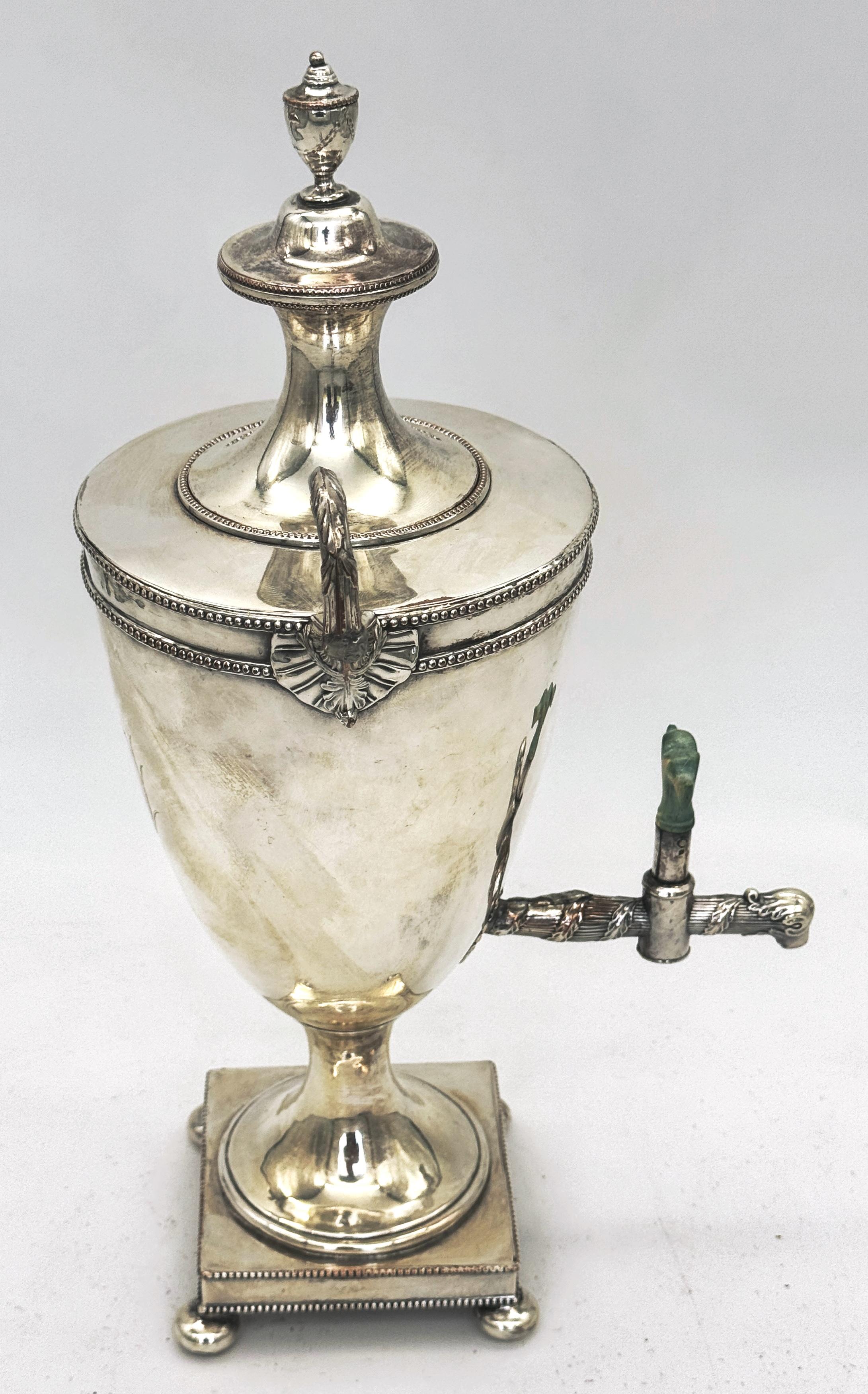 Diminutive Antique Sheffield Plate Armorial Tea/Cider Urn, Style Matthew Boulton In Good Condition For Sale In West Palm Beach, FL
