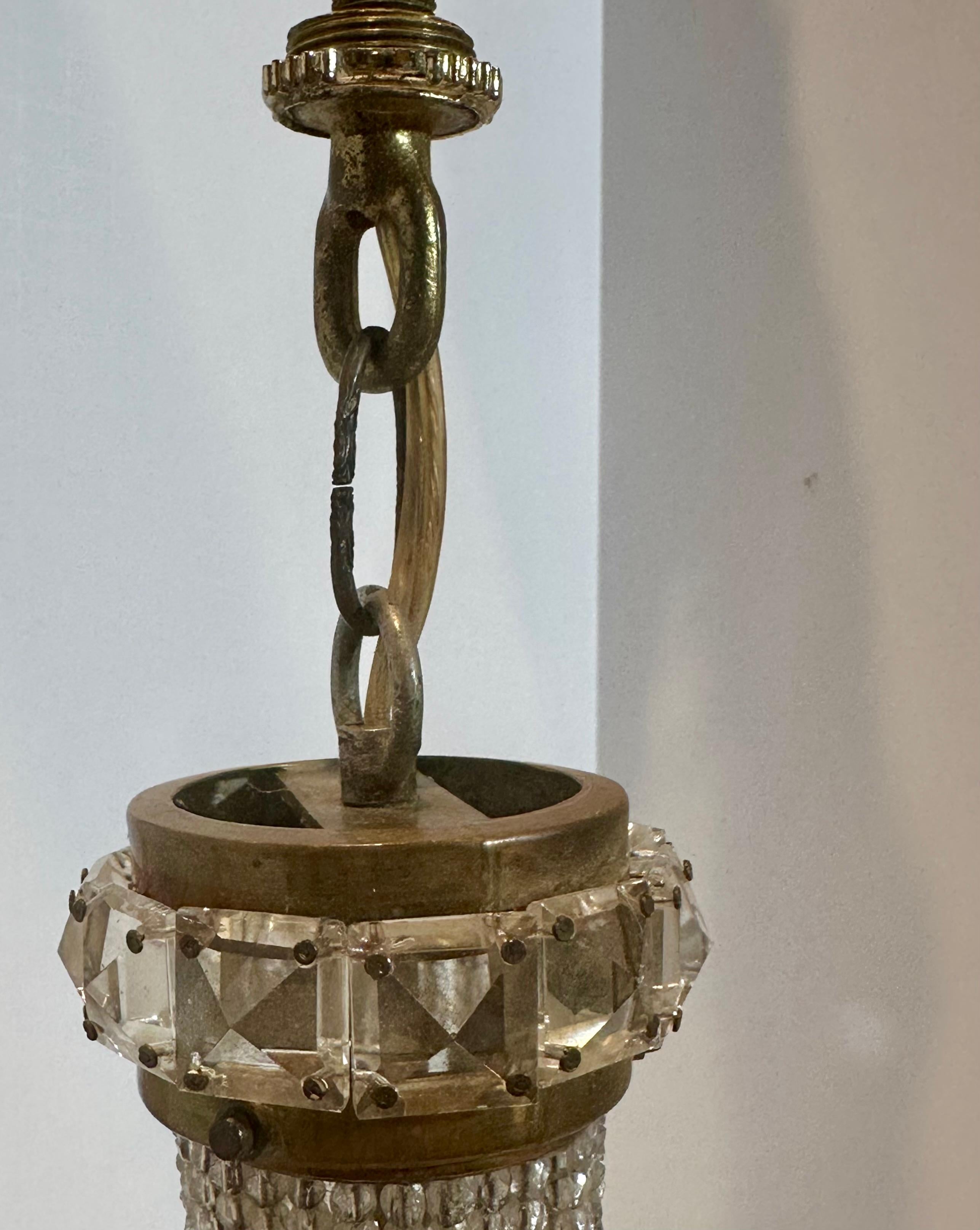 Sfaccettato Diminutivo lampadario francese in vendita