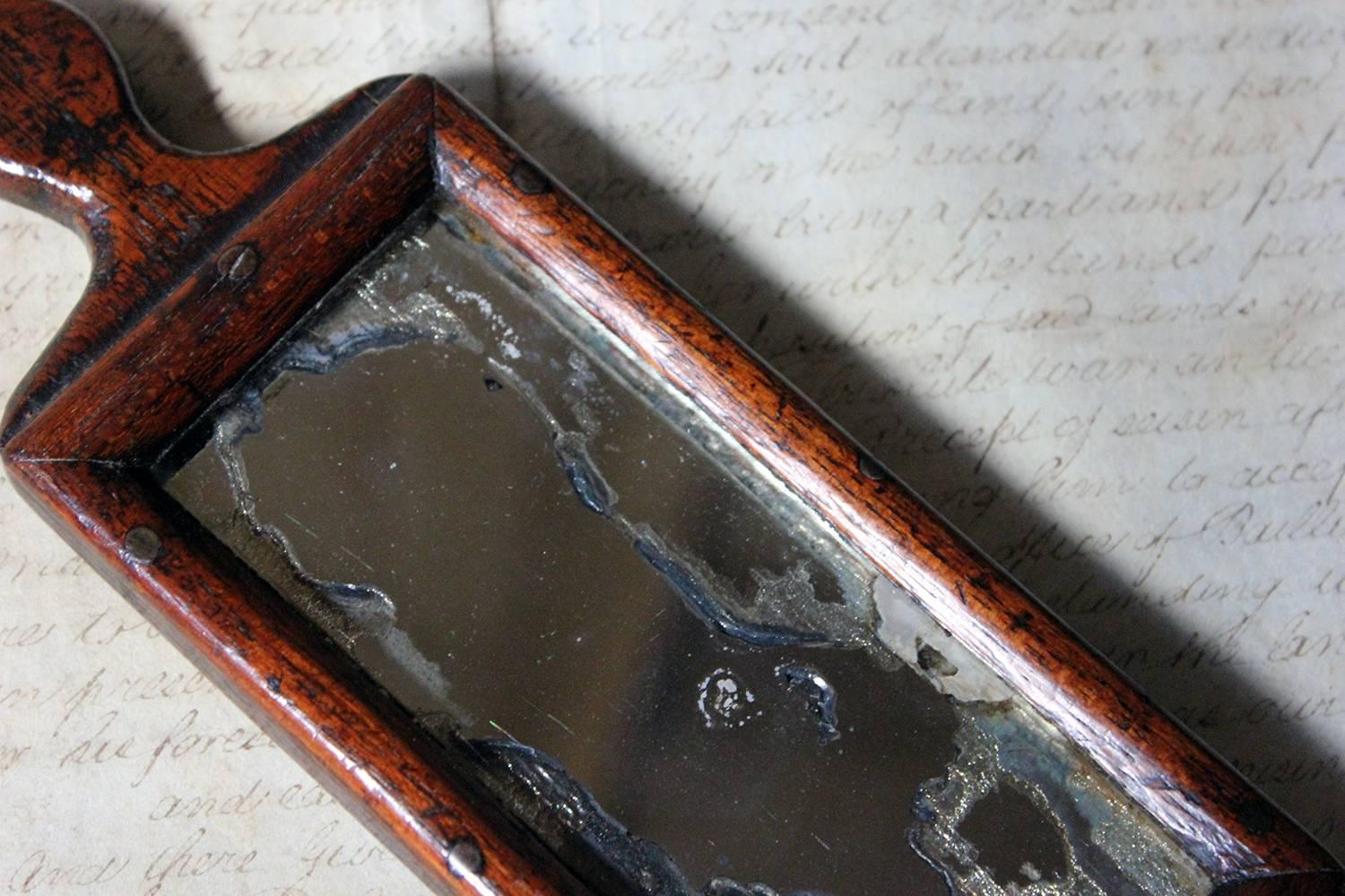 Diminutive George III Period Hand Mirror, circa 1800 In Excellent Condition In Bedford, Bedfordshire