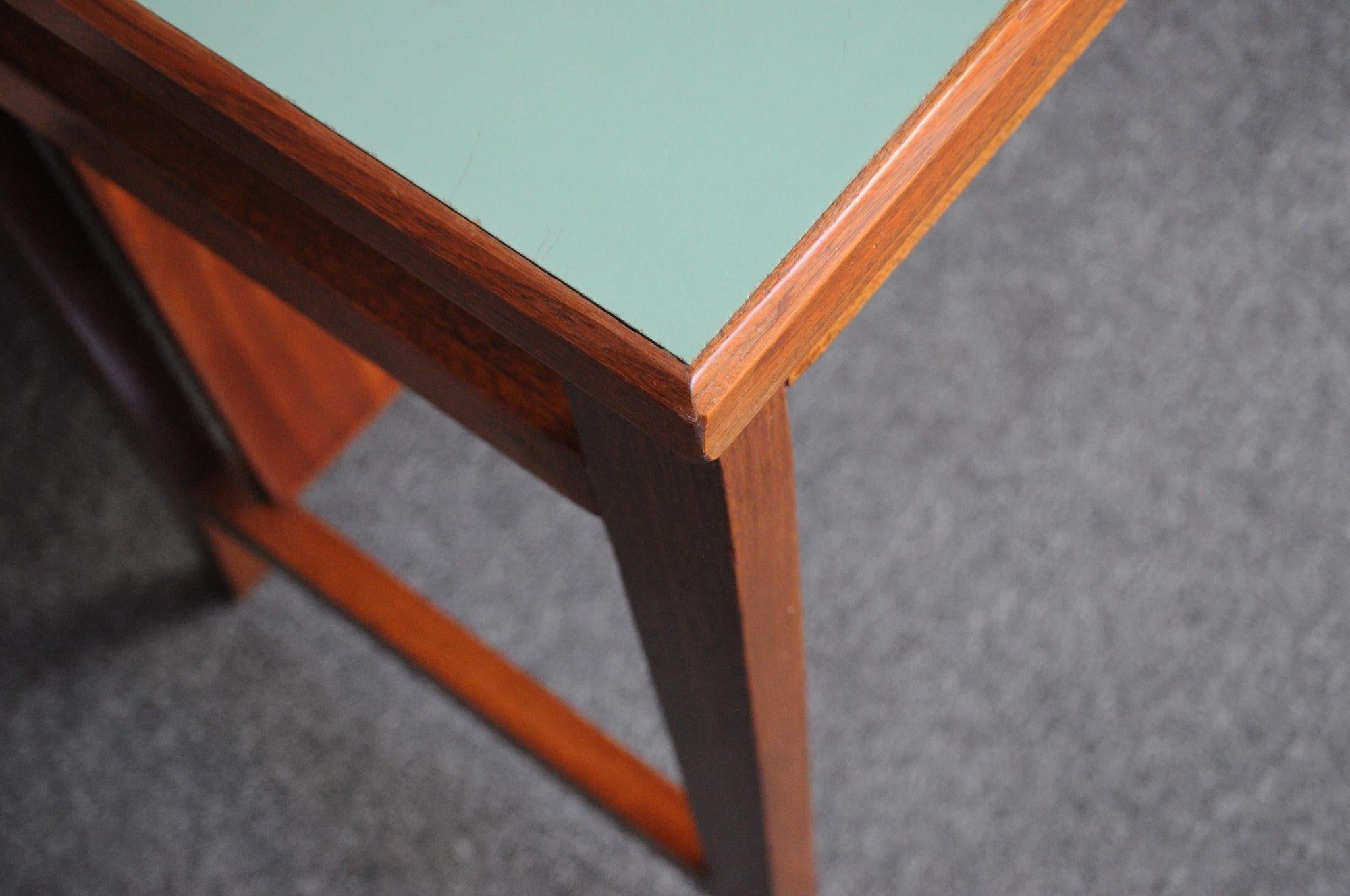 Kleiner Schreibtisch aus gebeiztem Mahagoni und Laminat, Gio Ponti für Schirolli im Angebot 8
