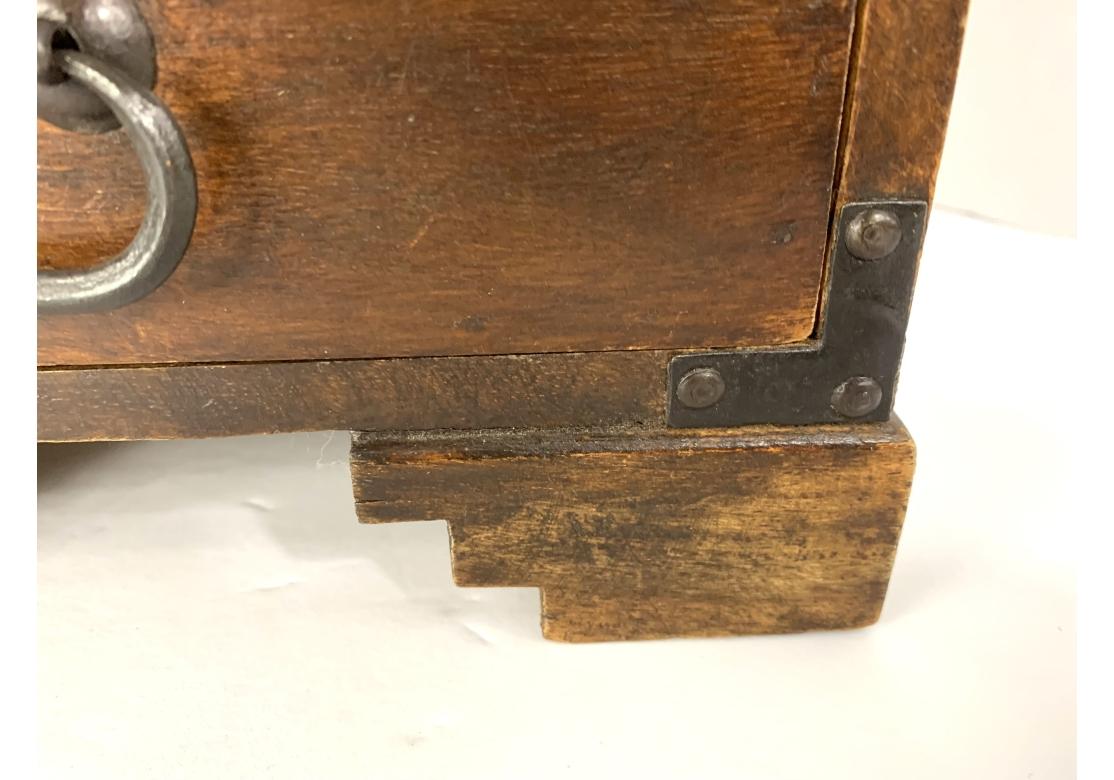 Diminutive Japanese Tansu Style Six Drawer Chest For Sale 5