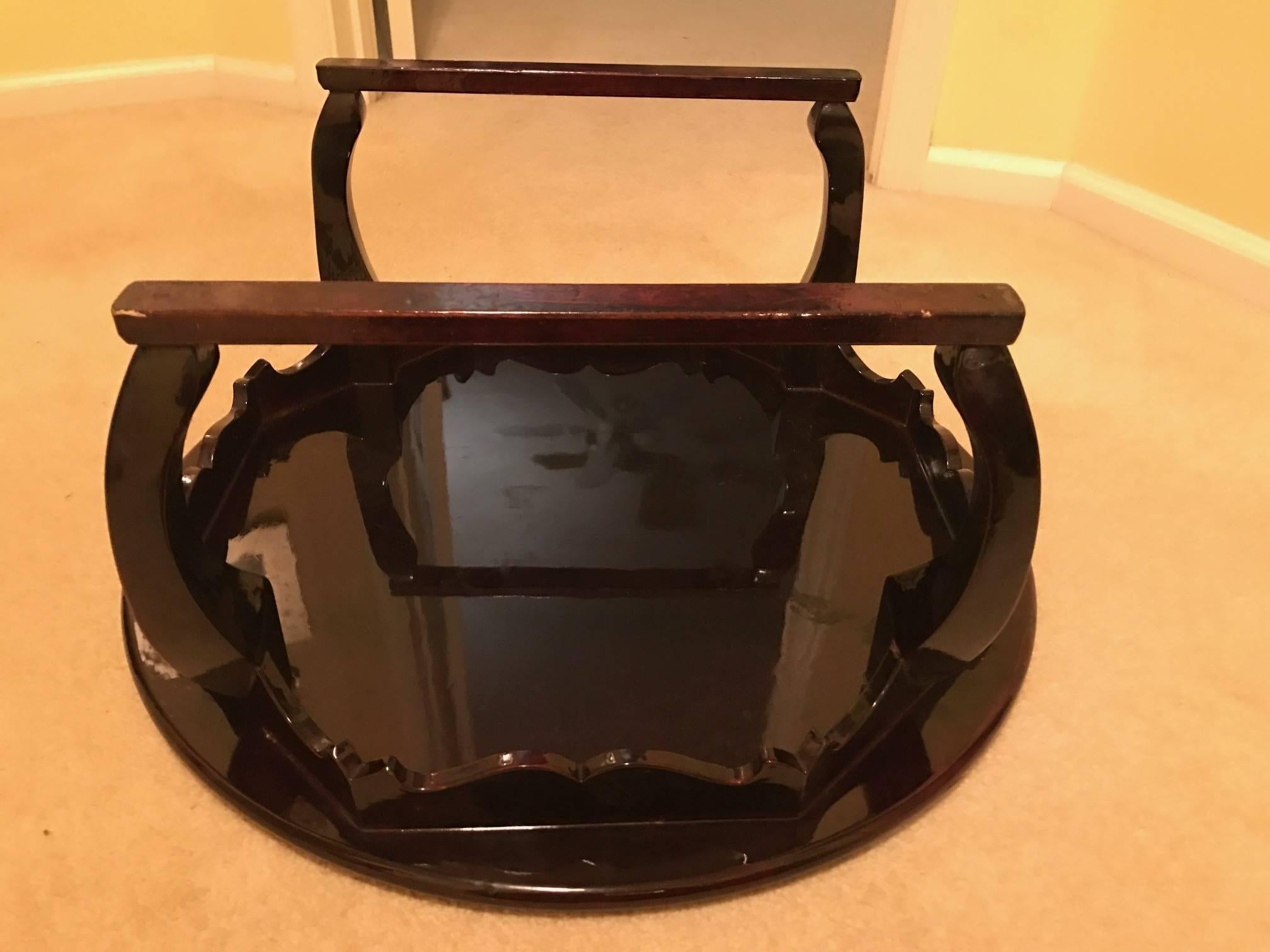 Lacquered Diminutive Korean Ceremonial Soban Table Stand