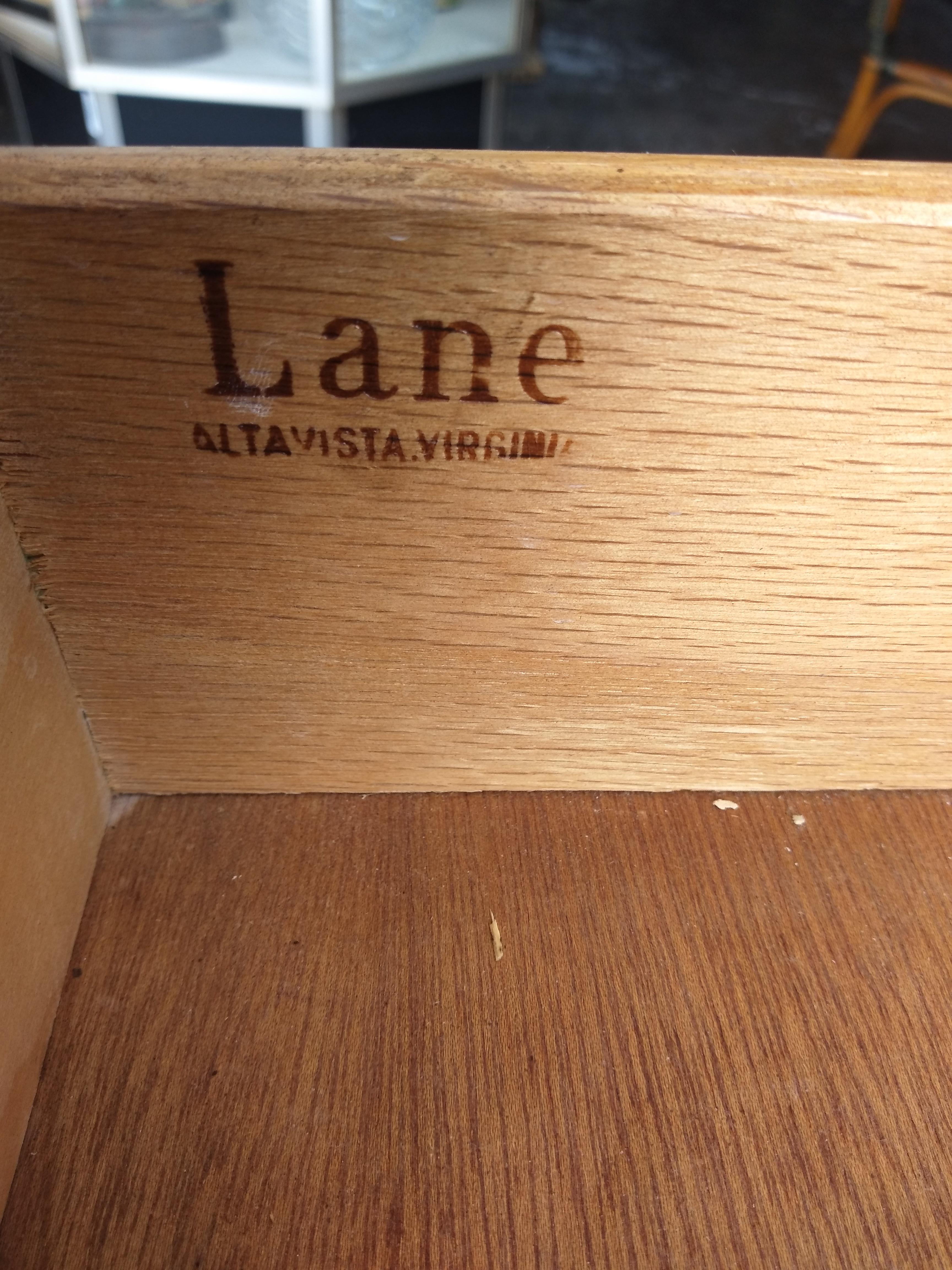 Ottone Cassettiera a 2 cassetti Diminutive Lane's con maniglie in ottone in vendita