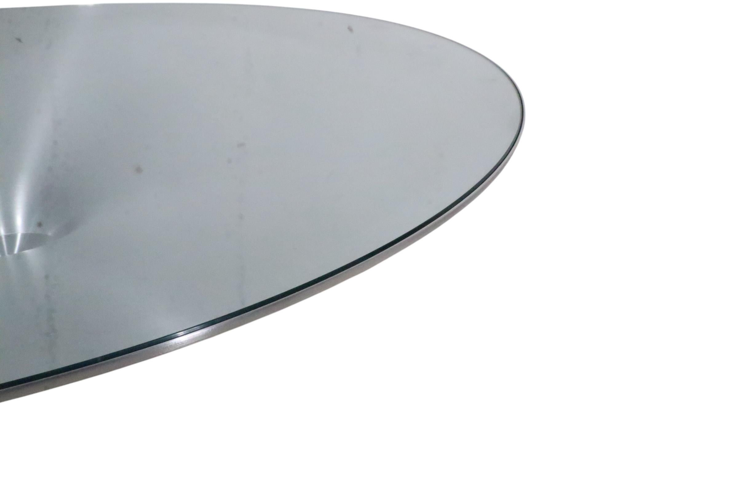 Petite table basse post-moderne Ovni Up fabriquée en France pour Roche Bobois en vente 1