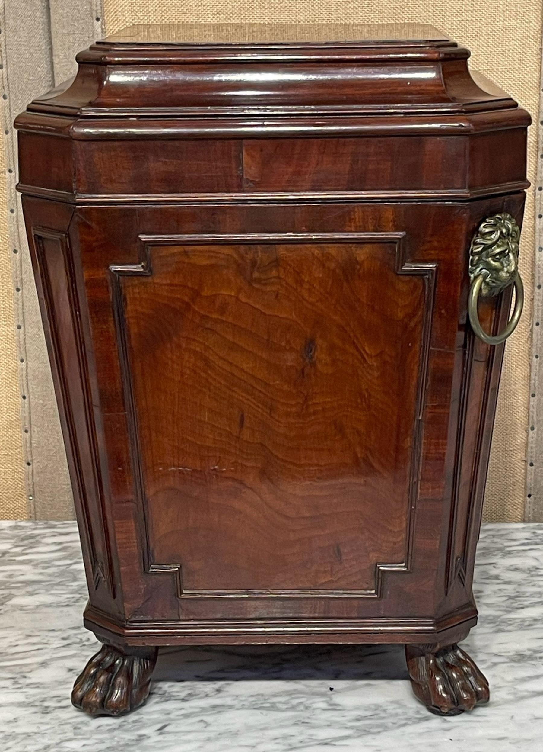 Diminutive Regency Mahogany & Brass Cellarette, Attributed to Gillows & Co. For Sale 6