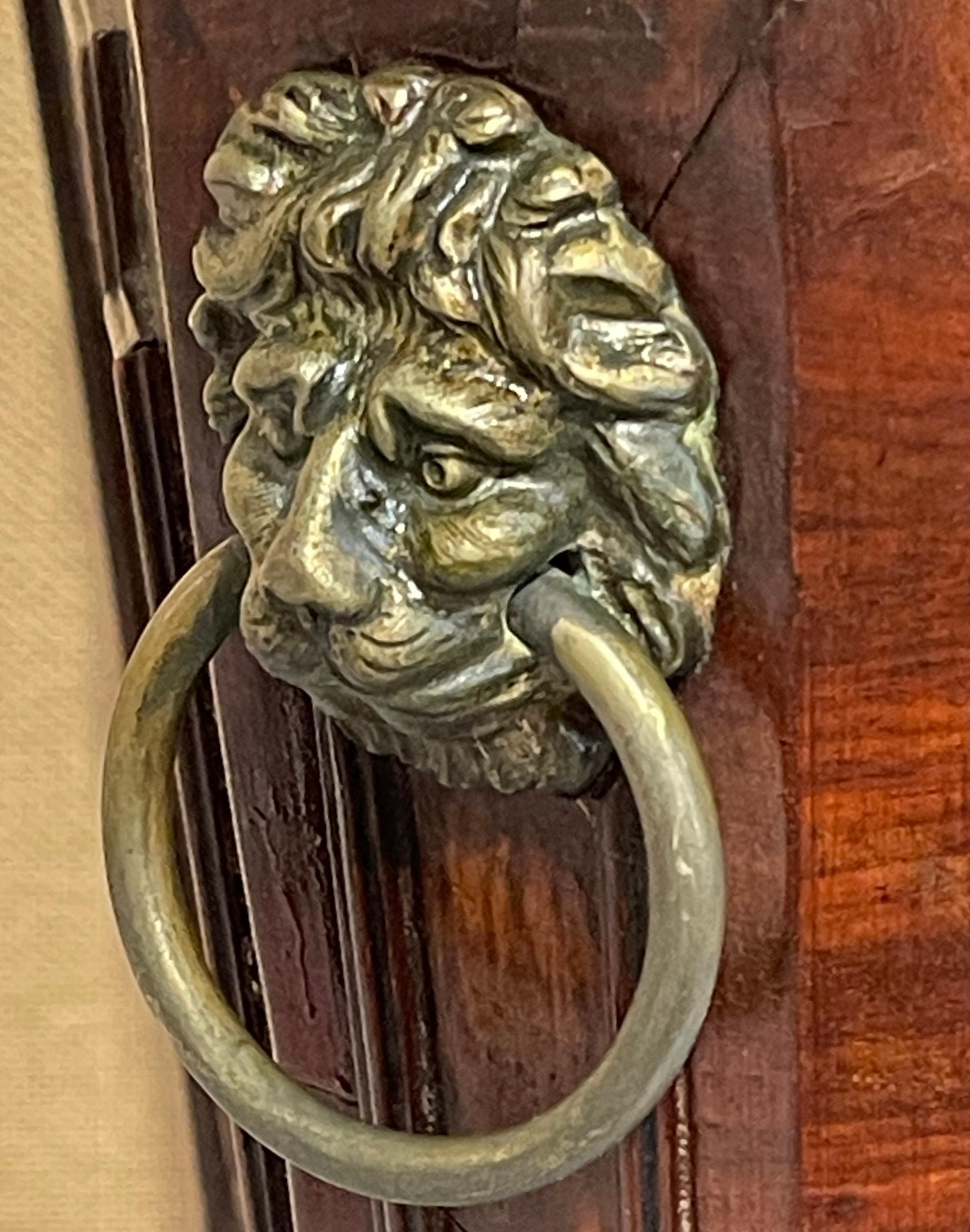 Diminutive Regency Mahogany & Brass Cellarette, Attributed to Gillows & Co. For Sale 12