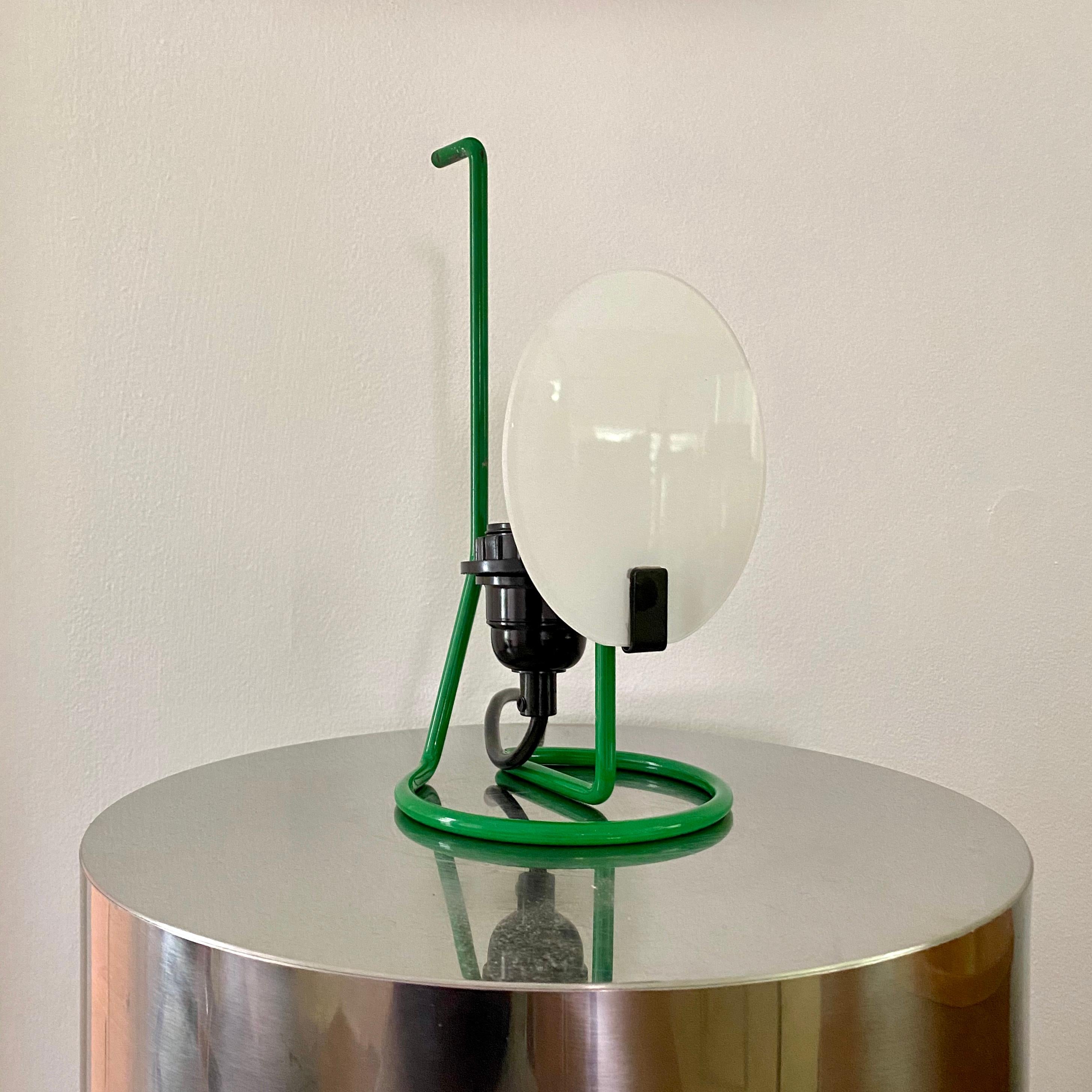 Diminutive Stilnovo Post Modern, Memphis Table Lamp For Sale 7