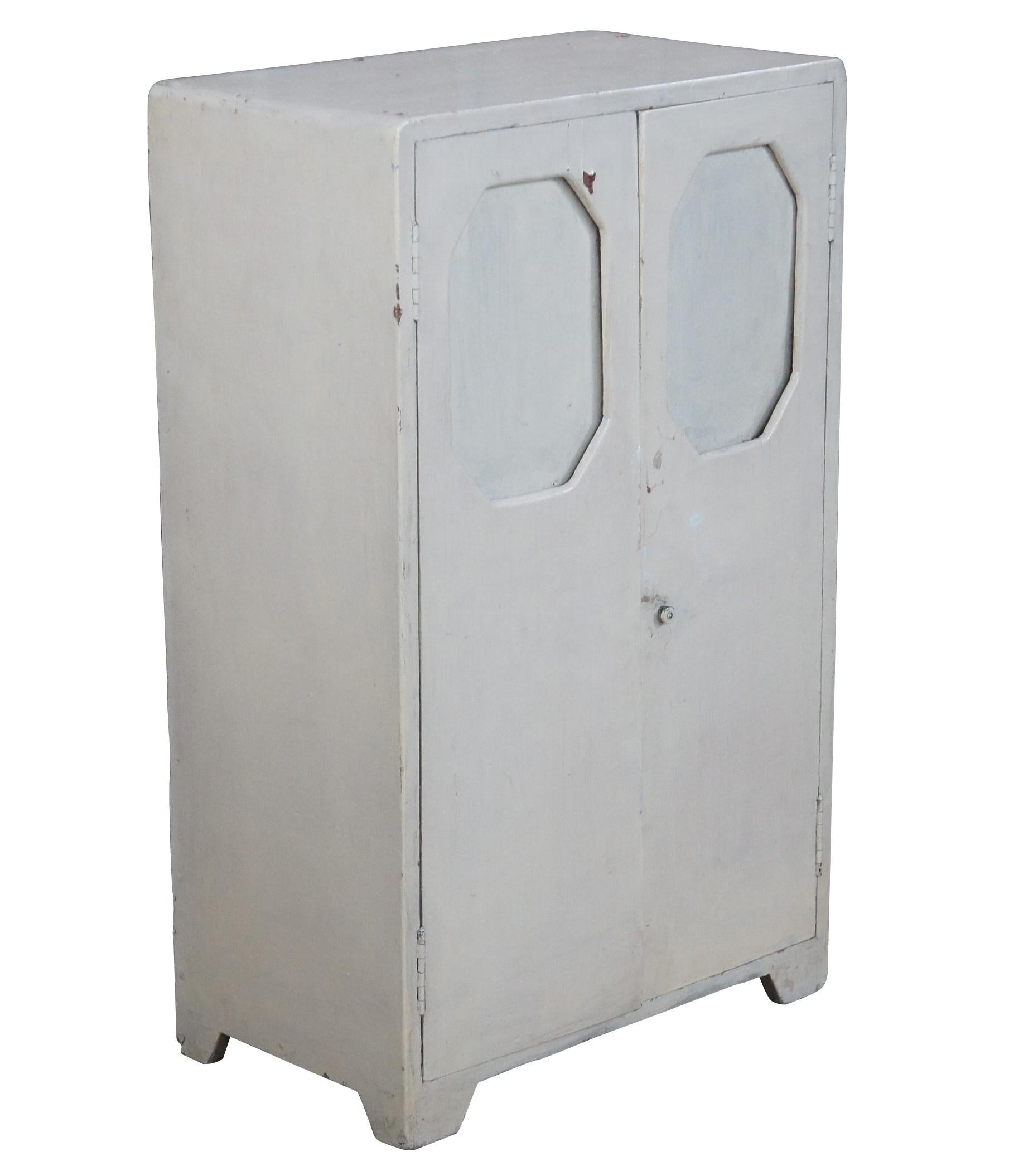 Diminutive Vintage White Painted Country Cupboard Small Cabinet Apothecary Chic In Good Condition For Sale In Dayton, OH