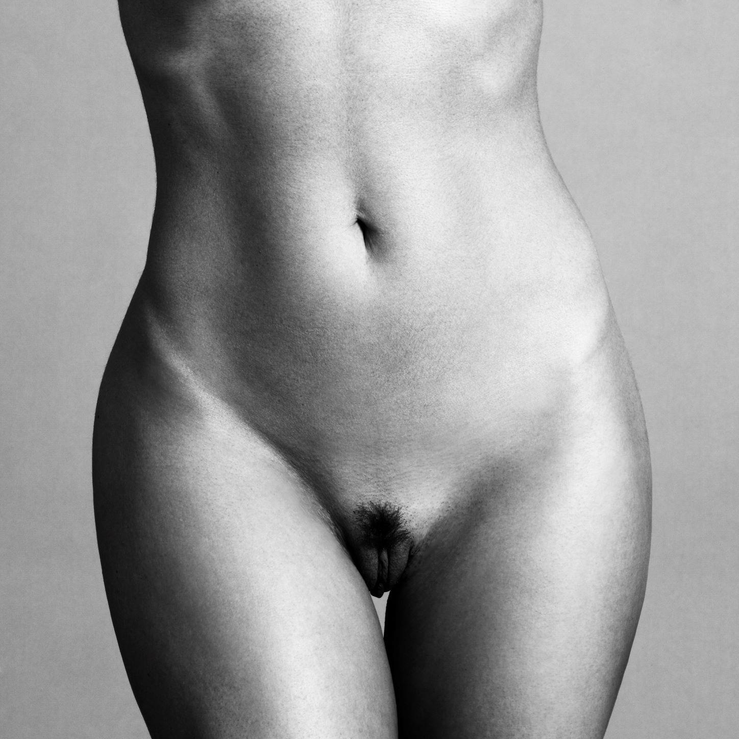 Dimitri Dimitracacos Nude Photograph - Aucun Formalite II  