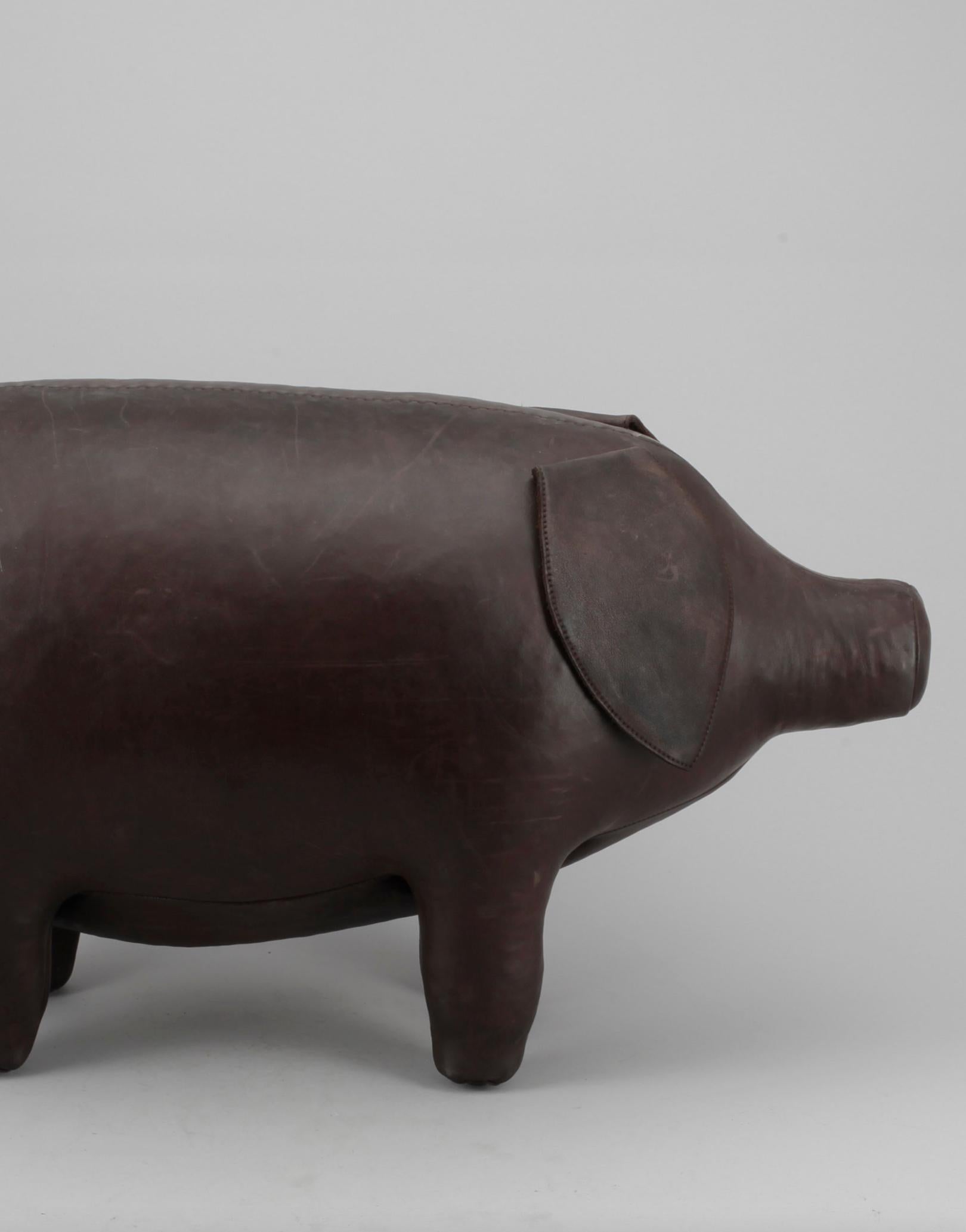 Very nice Pig by Dimitri Omersa & Co in leather for Abercrombie England 1980
Good condition.