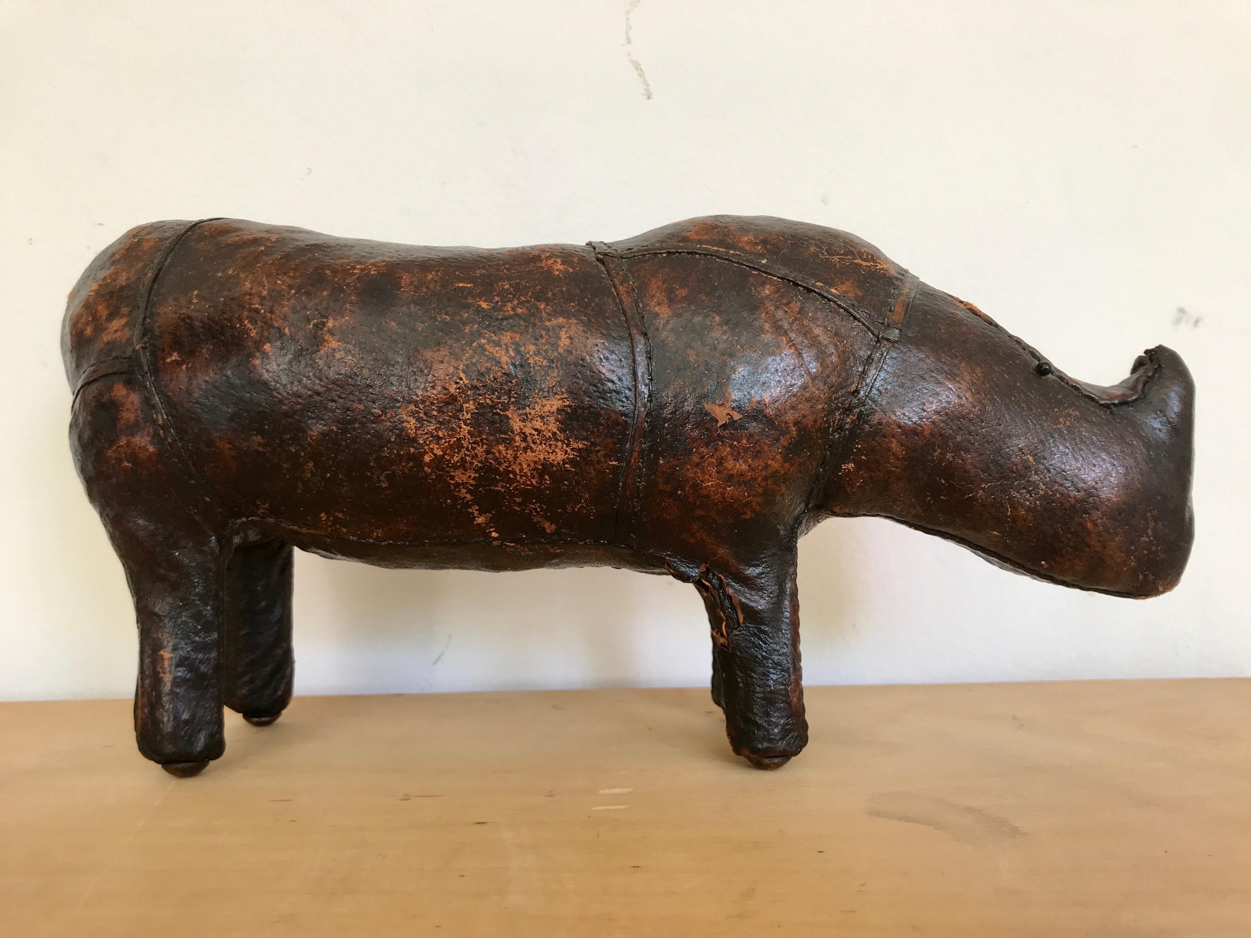20ième siècle Dimitri Omersa - Petit Rhino en cuir