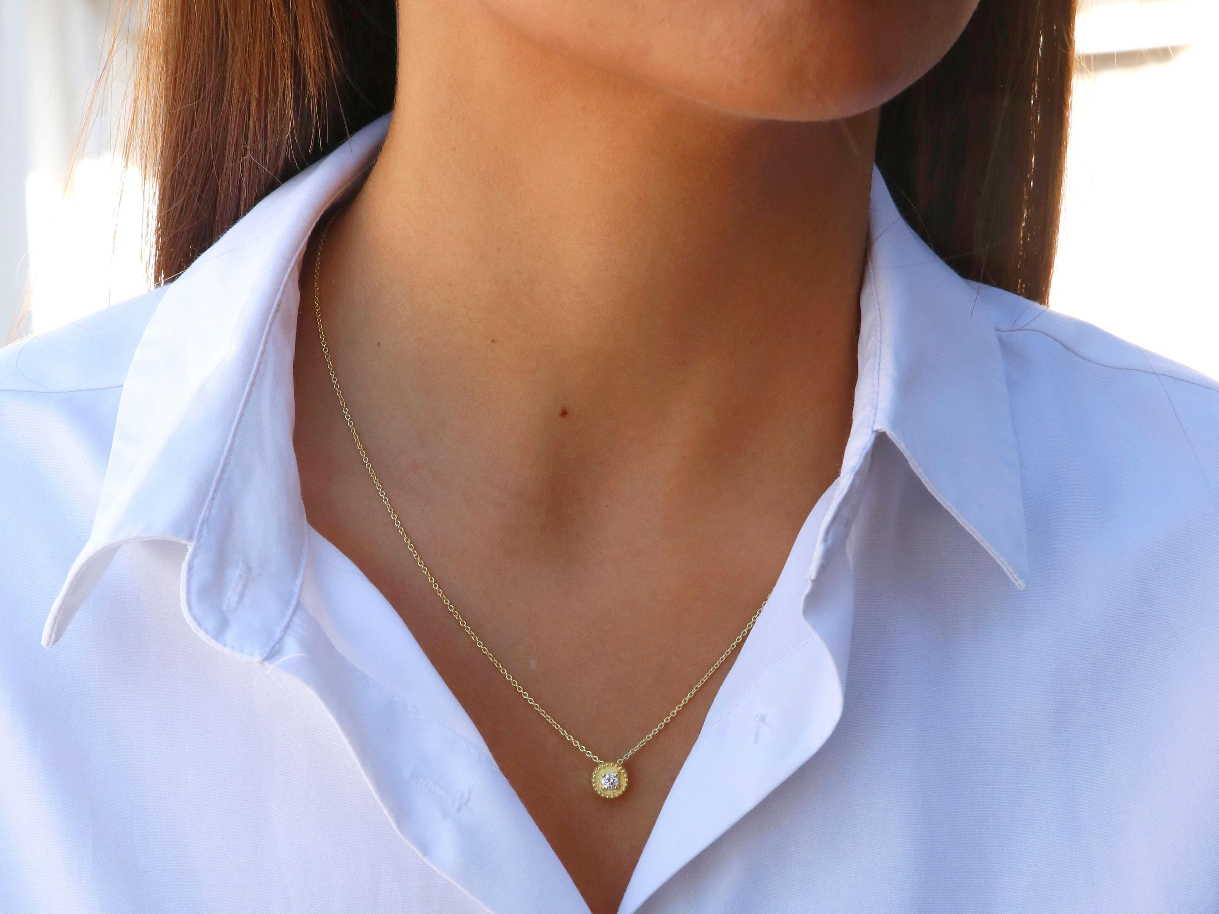 Brilliant Cut Dimos 18k Gold Balance Necklace with Diamond For Sale