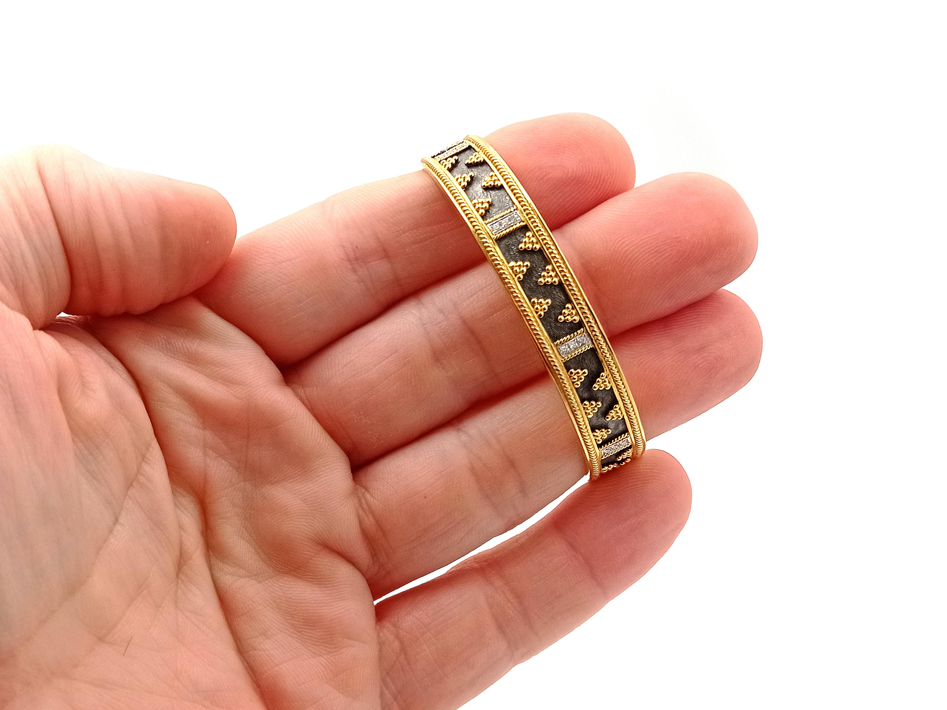 Taille brillant Dimos Bracelet jonc en or 18 carats avec diamants en vente