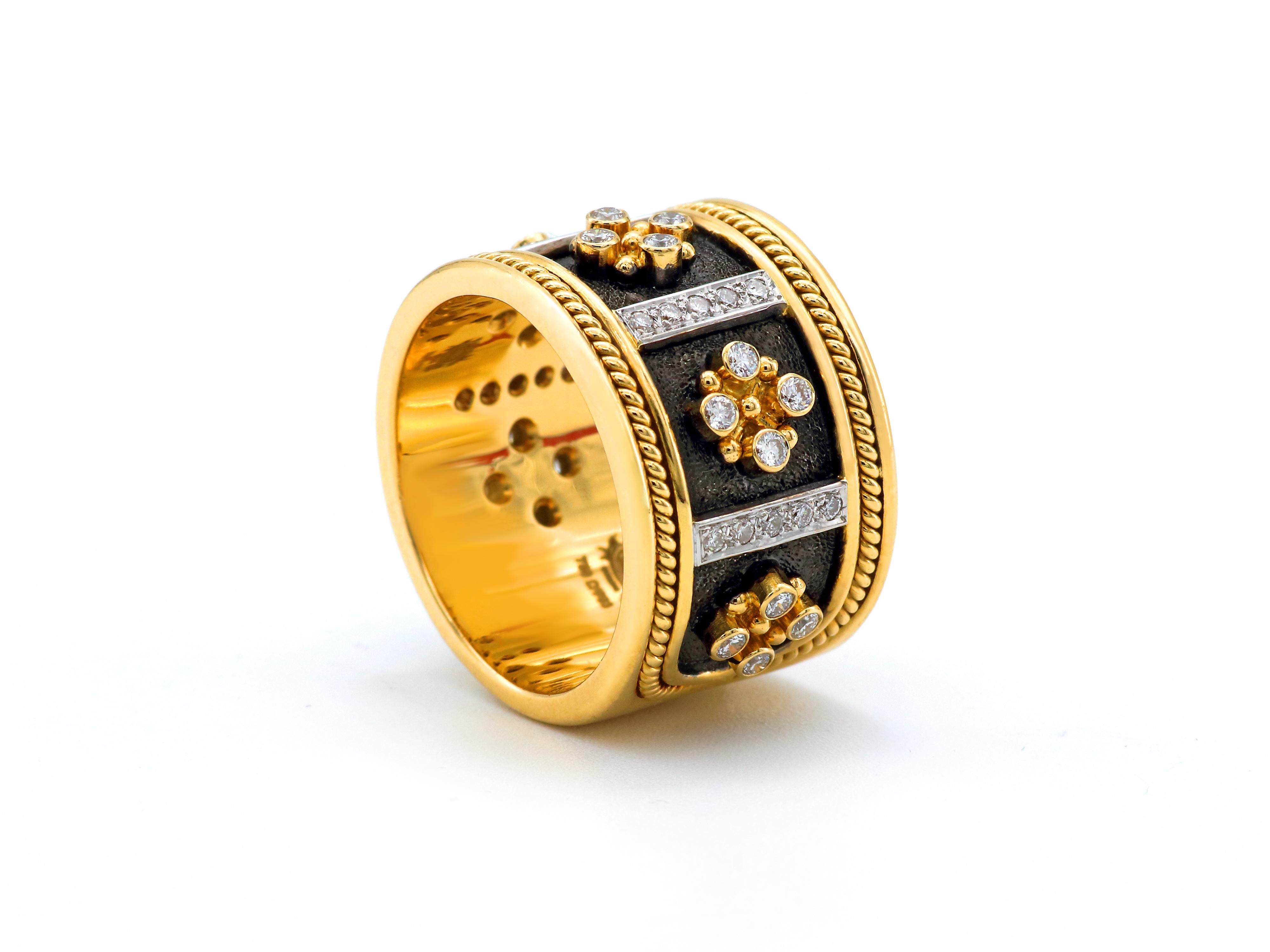 Βyzantinisch inspirierter Ring der Collection'S Noir, handgefertigt in Athen (Griechenland) von Dimos aus 18 Karat Gold und besetzt mit 0,80 Karat Diamanten im Brillantschliff. 
Handgefertigte Filigranität, Granulationsperlen, ein massiver und