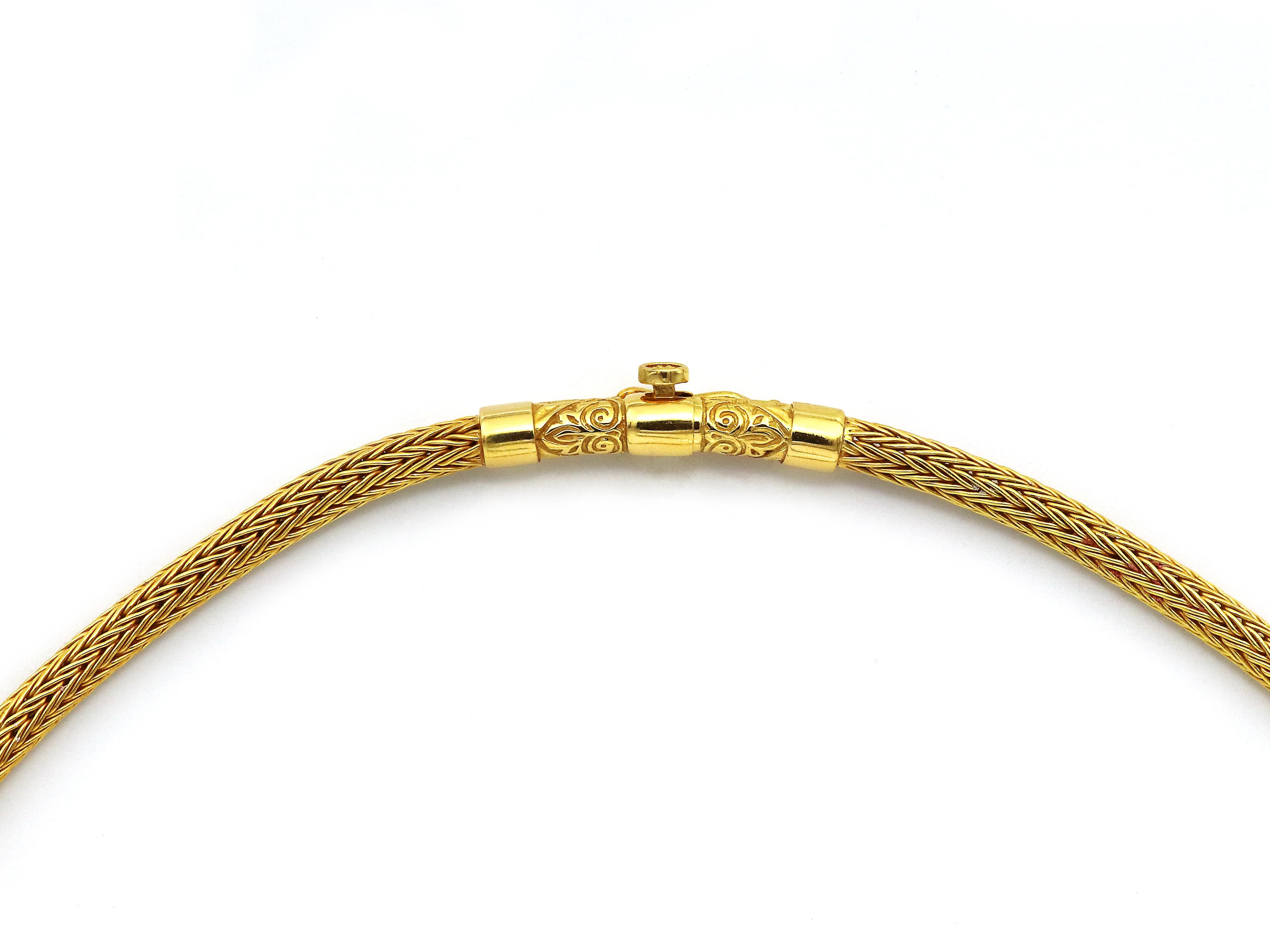 Dimos 18 Karat Gold Byzantinischer Anhänger in Halskette mit Brillanten im Angebot 3