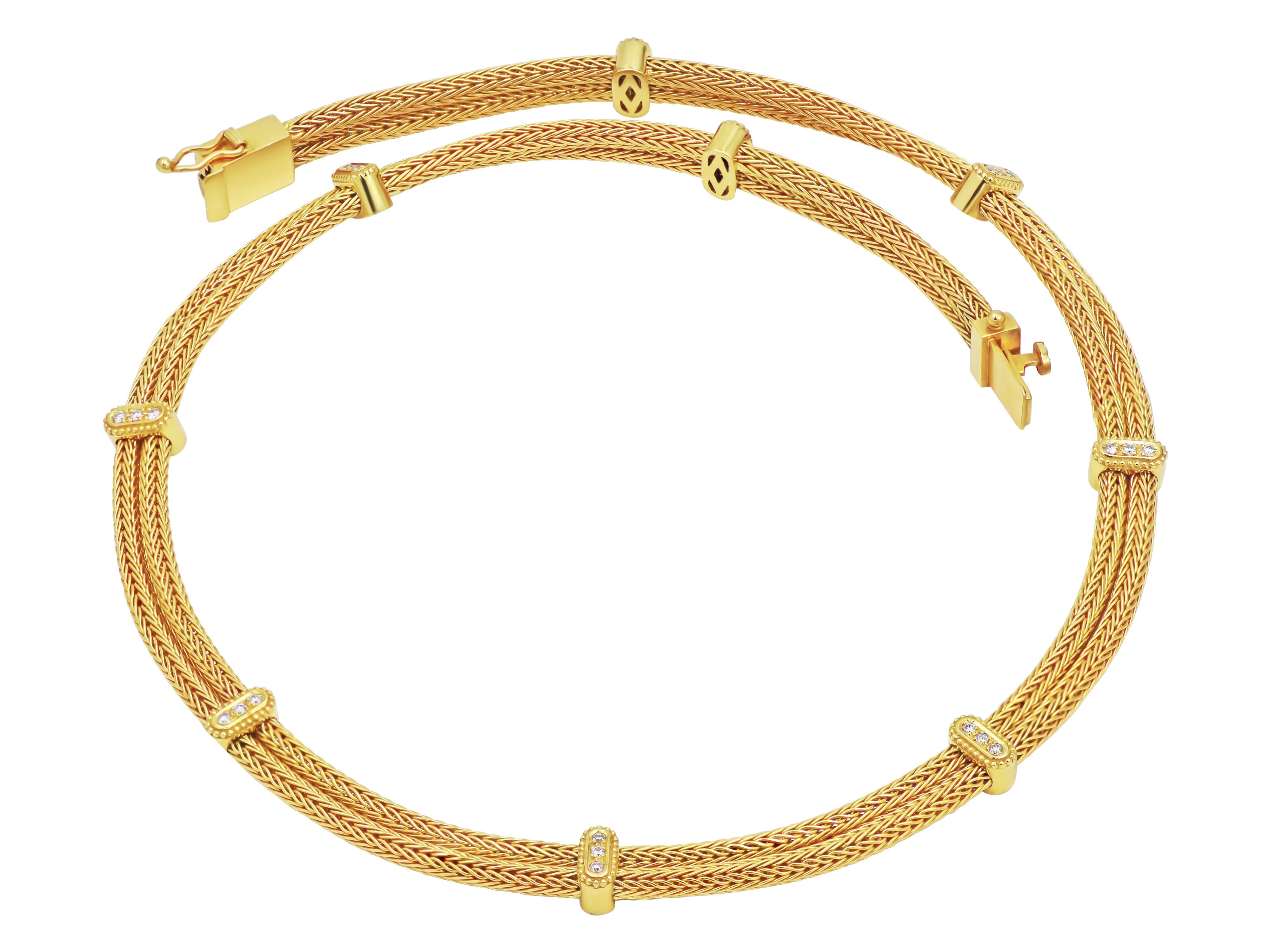 Grec classique Dimos Collier tricoté en or 18k avec diamants en vente