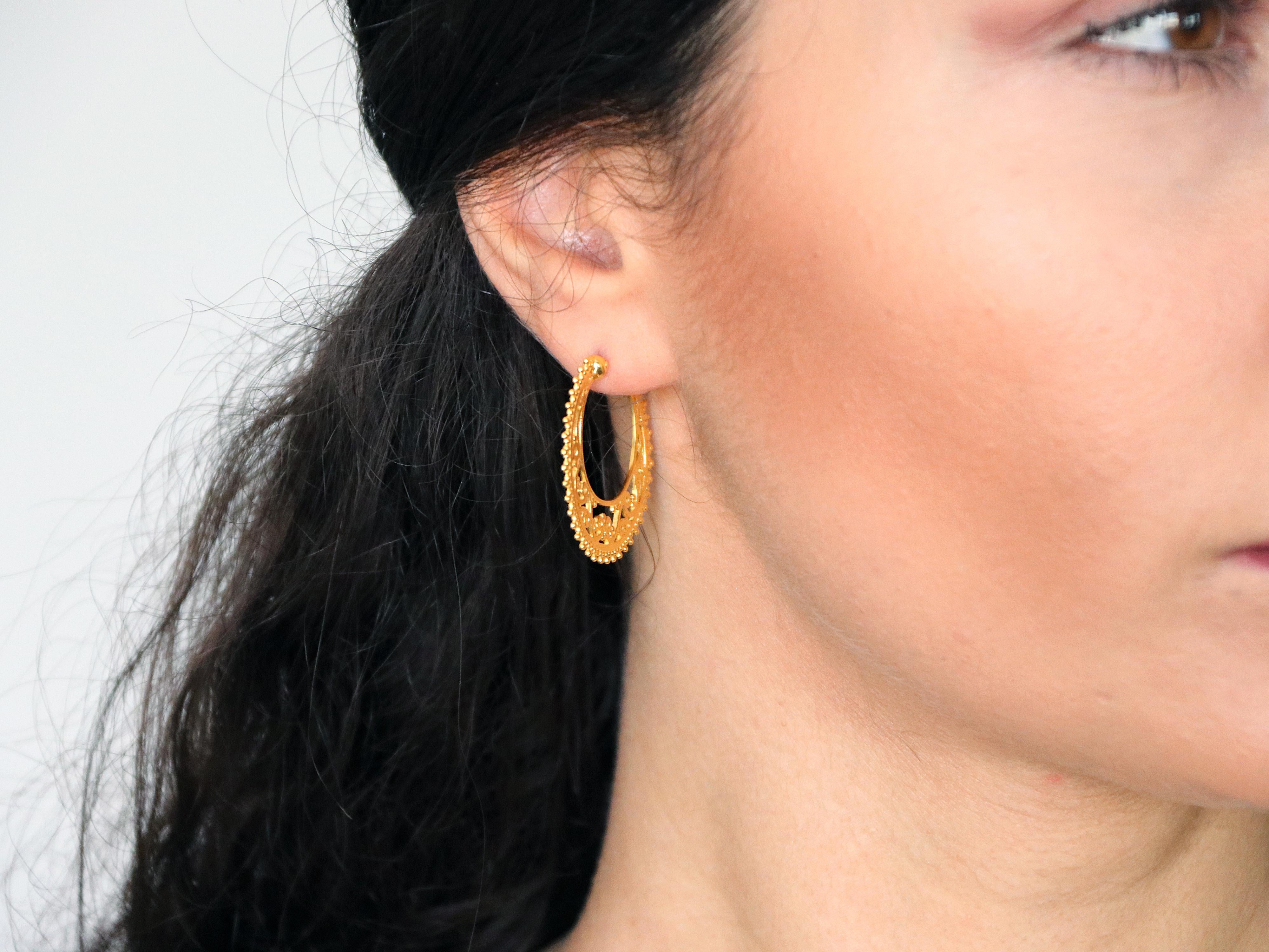 Dimos 18k Gold Filigrane Creolen Ohrringe Damen im Angebot