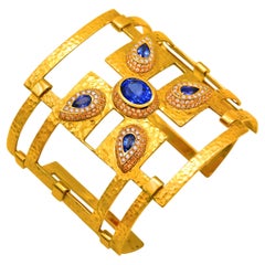 Dimos Geometrisches Armband aus 18 Karat Gold mit Tansanit und Ceylon-Saphiren