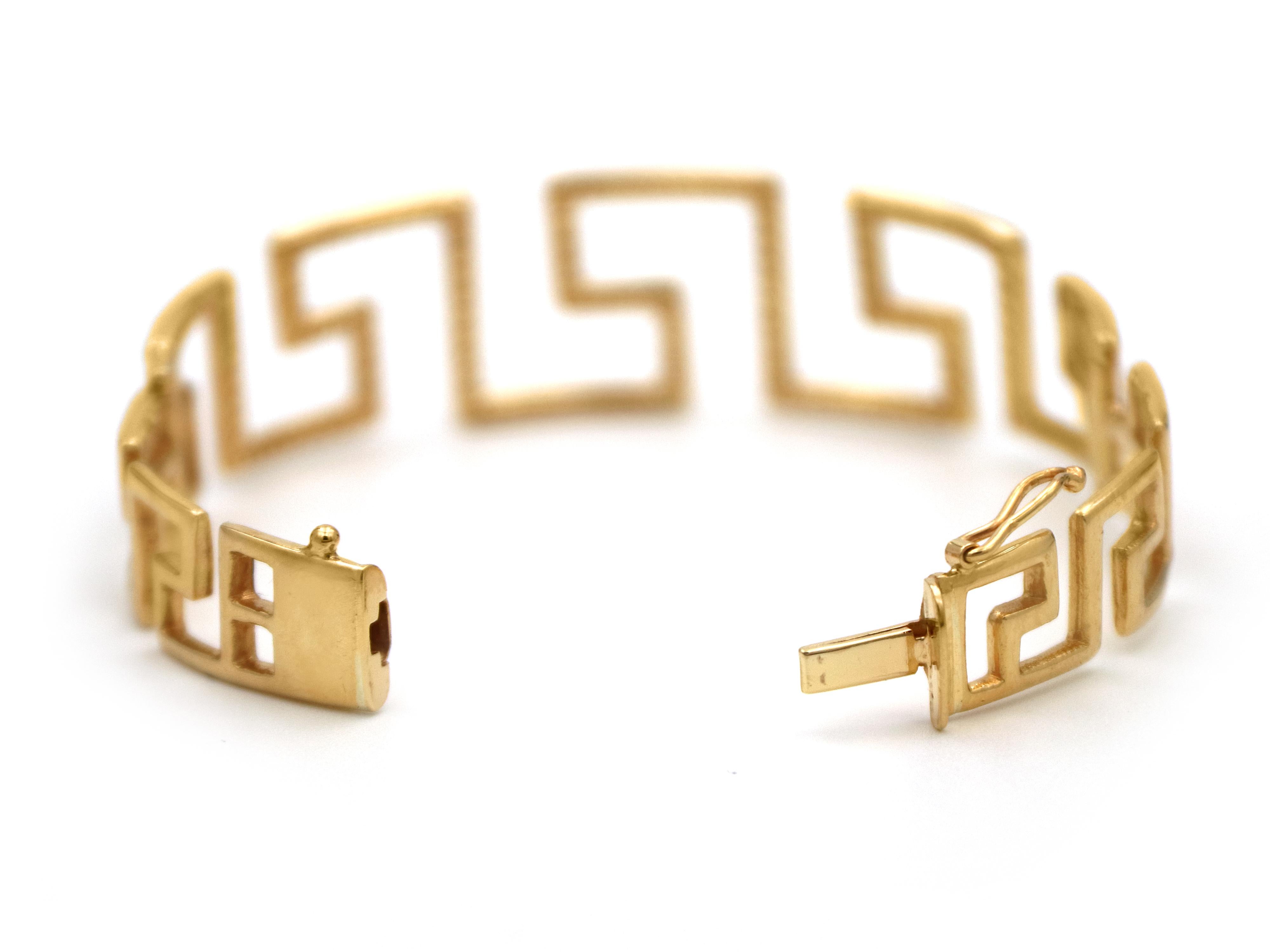 Dimos 18k Gold Greek Key Diamonds Bracelet In New Condition For Sale In Athens, GR