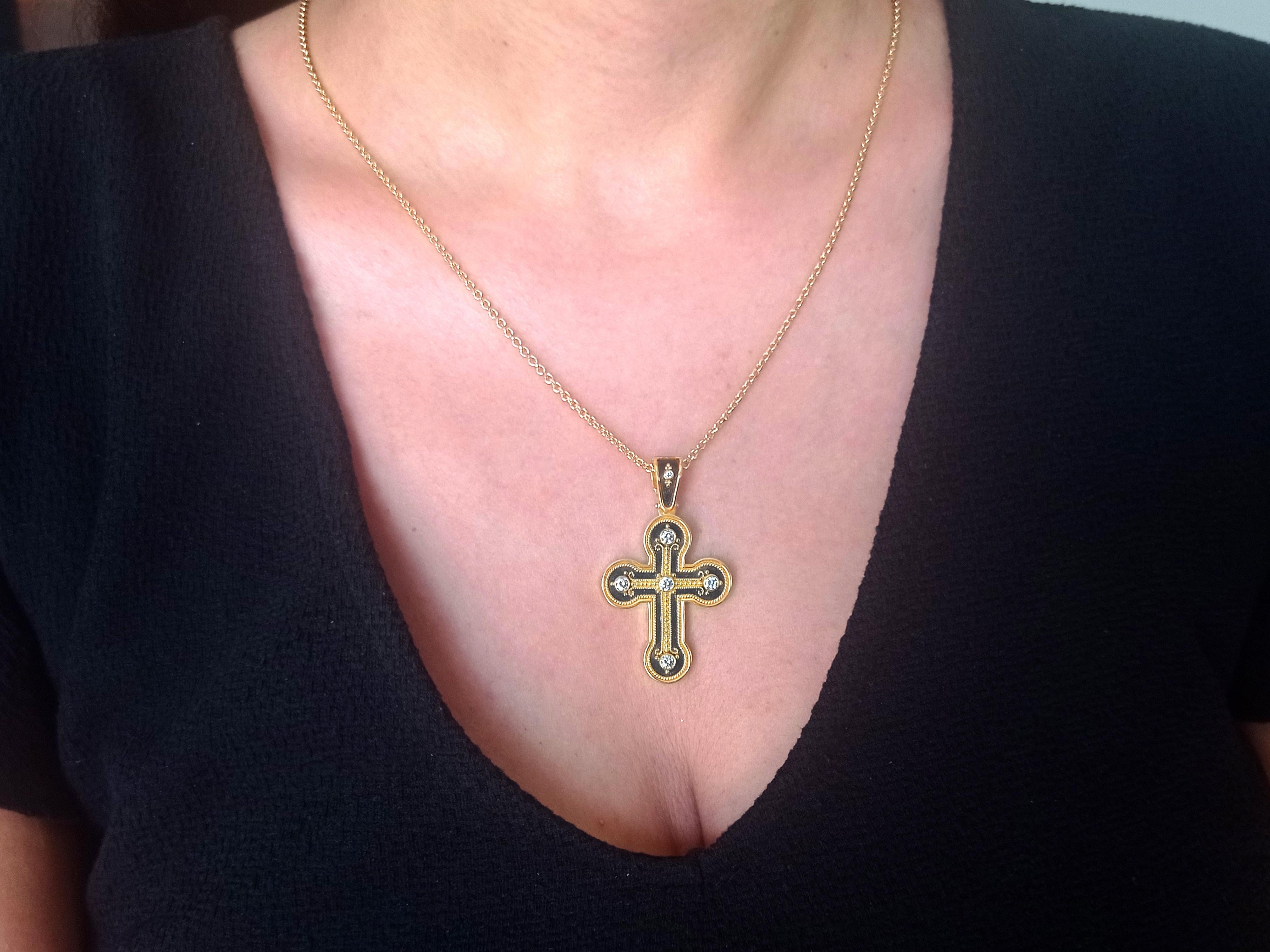 Dimos 18 Karat Gold Noir Diamanten Kreuz im Zustand „Neu“ im Angebot in Athens, GR