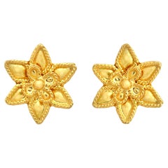Dimos 18k Gold Star Stud Earrings with Daisies