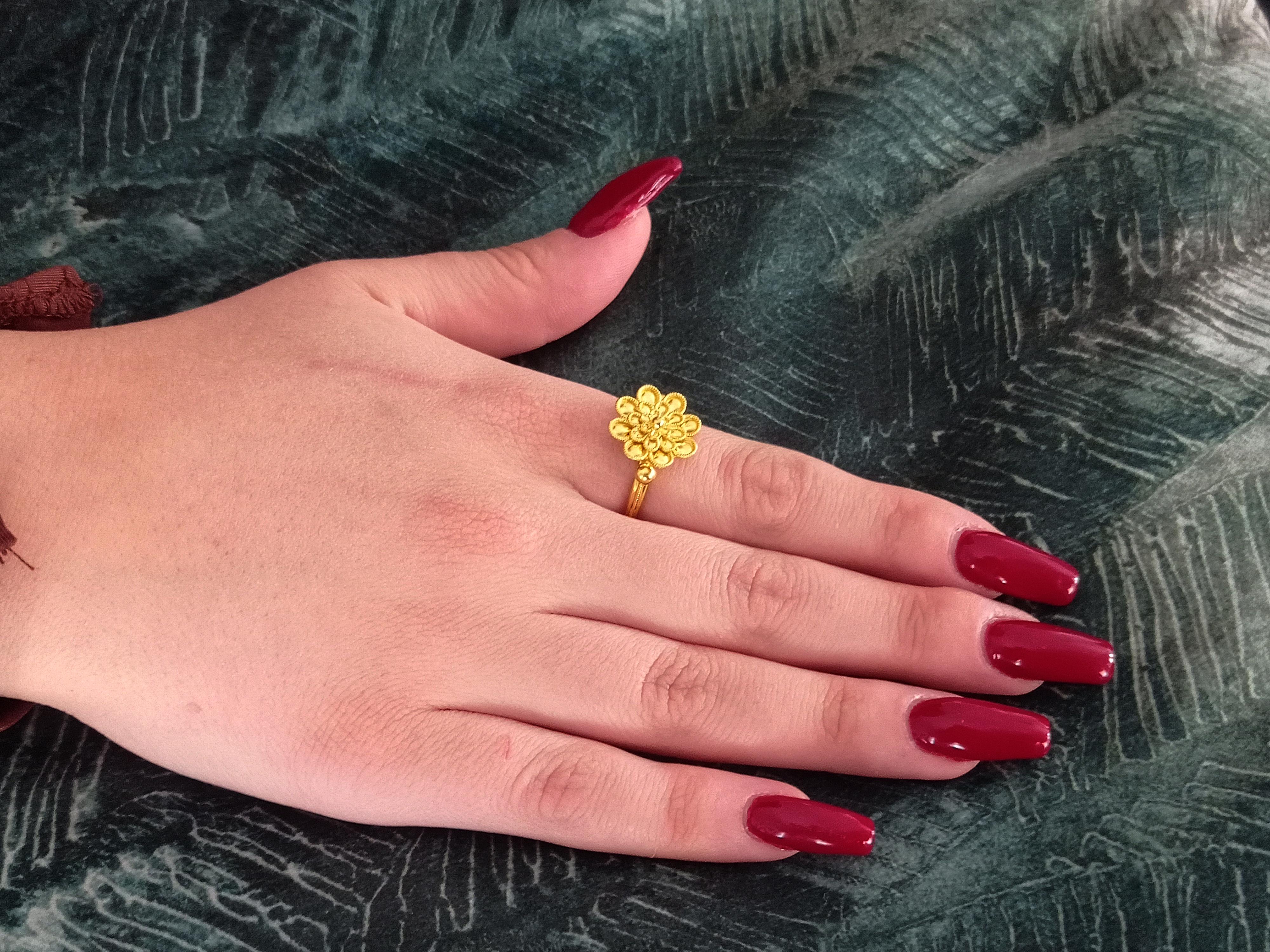 Women's Dimos 18k Gold Triple Rosette Ring For Sale