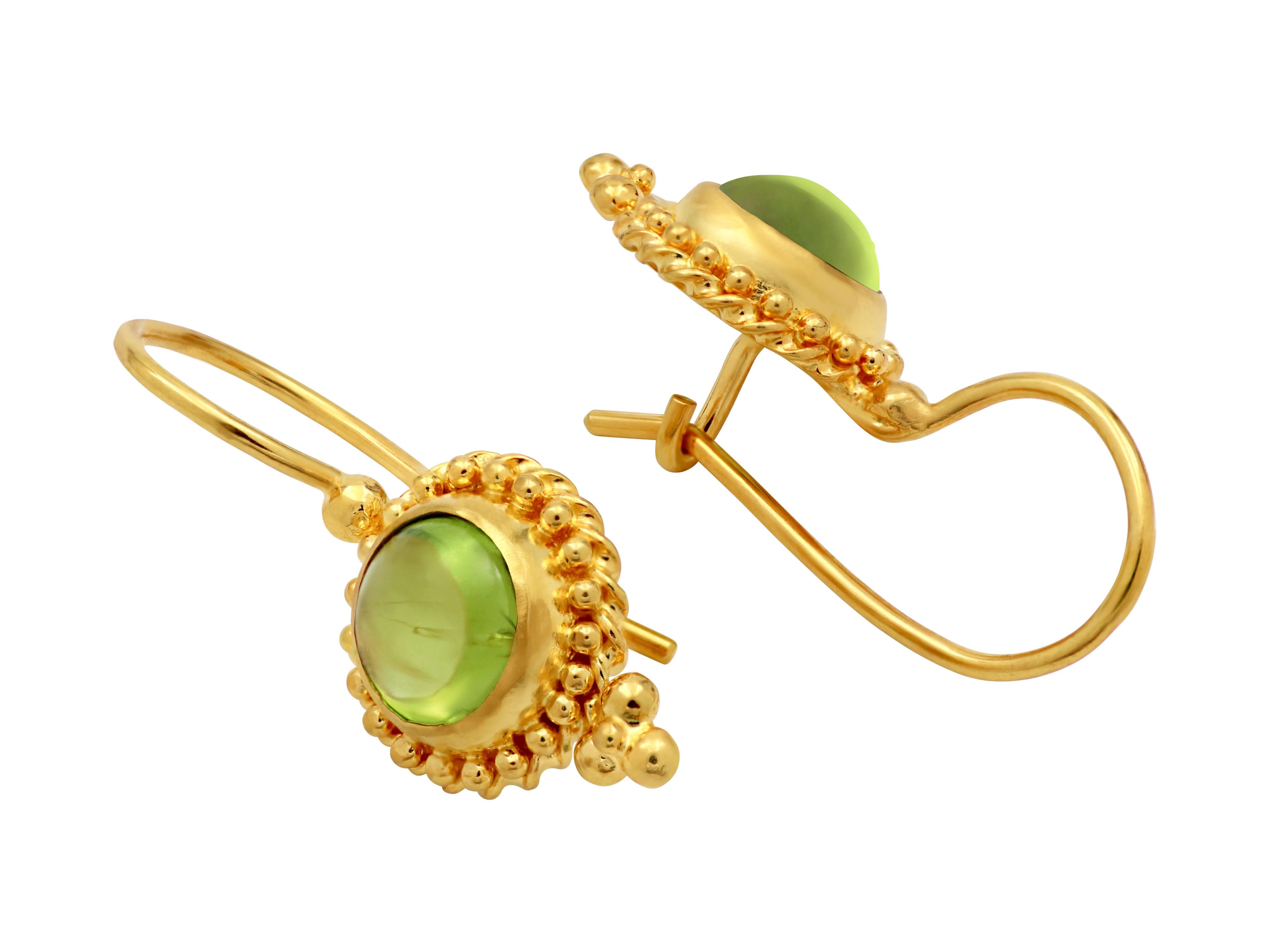 Dimos 18k Yellow Gold Filigree Earrings with Peridot In New Condition For Sale In Athens, GR