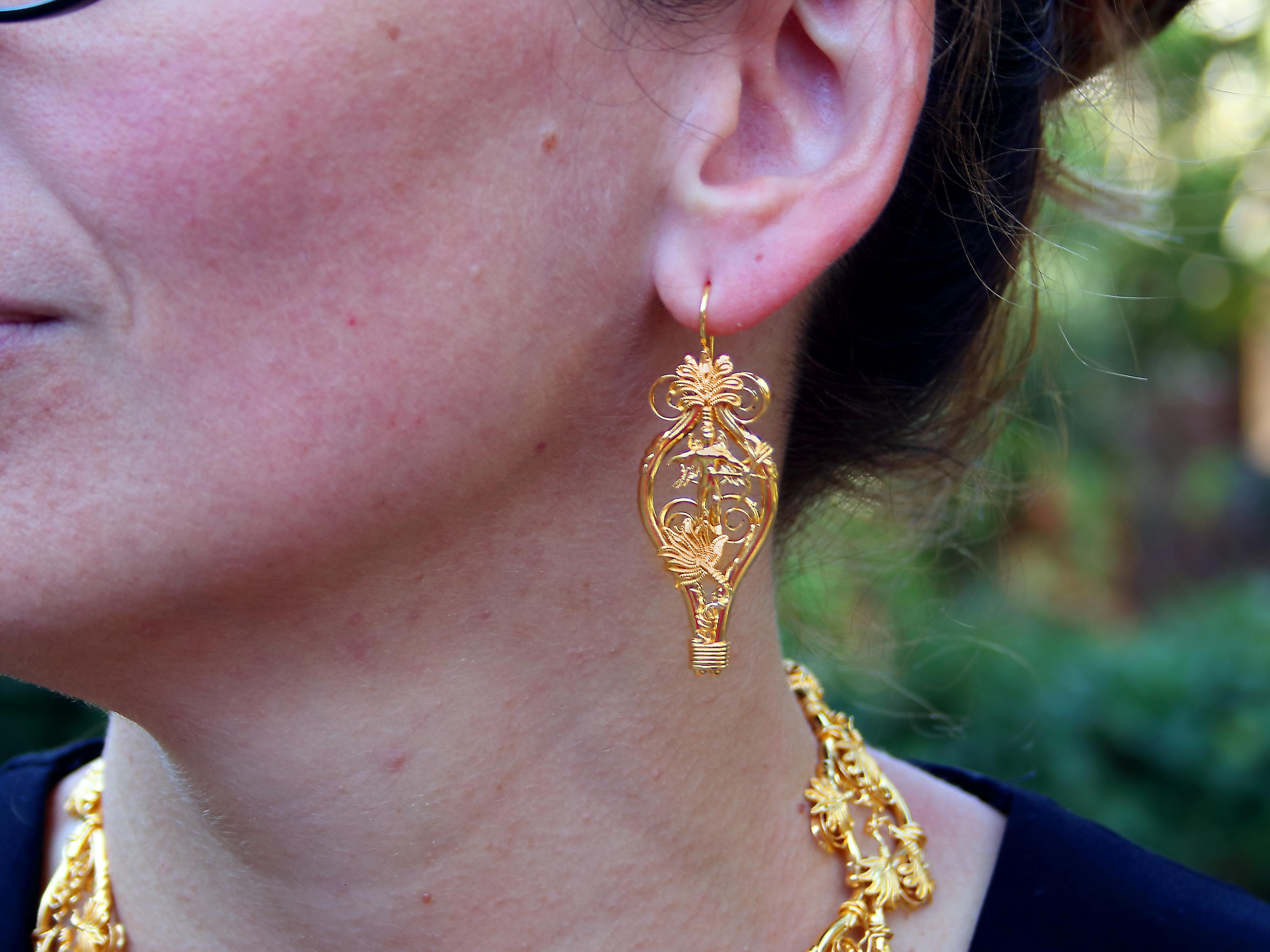 Dimos 22k Gold Antiker griechischer Gott der Liebe „Eros“ Ohrringe im Angebot 1