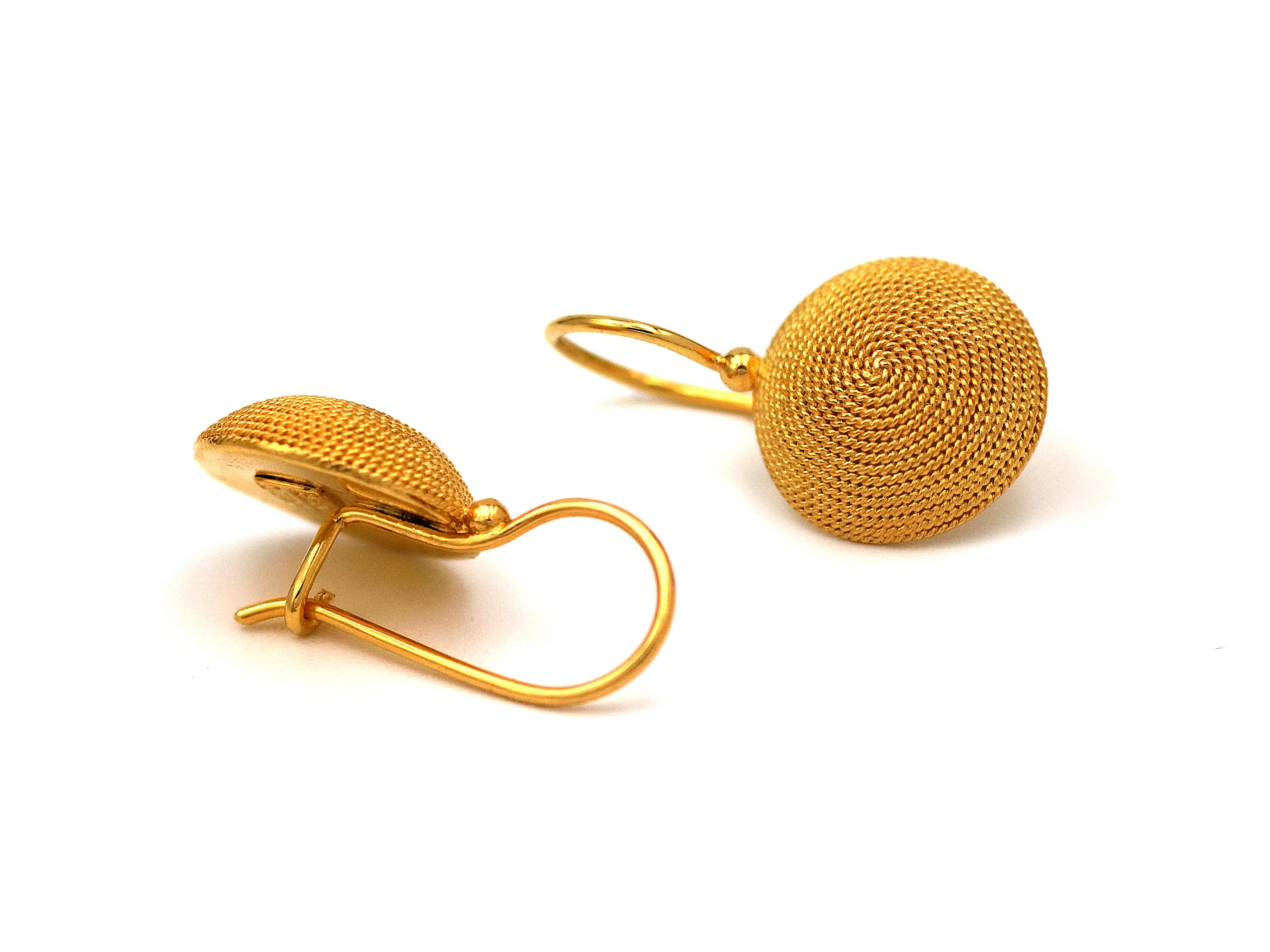 22k gold ball stud earrings