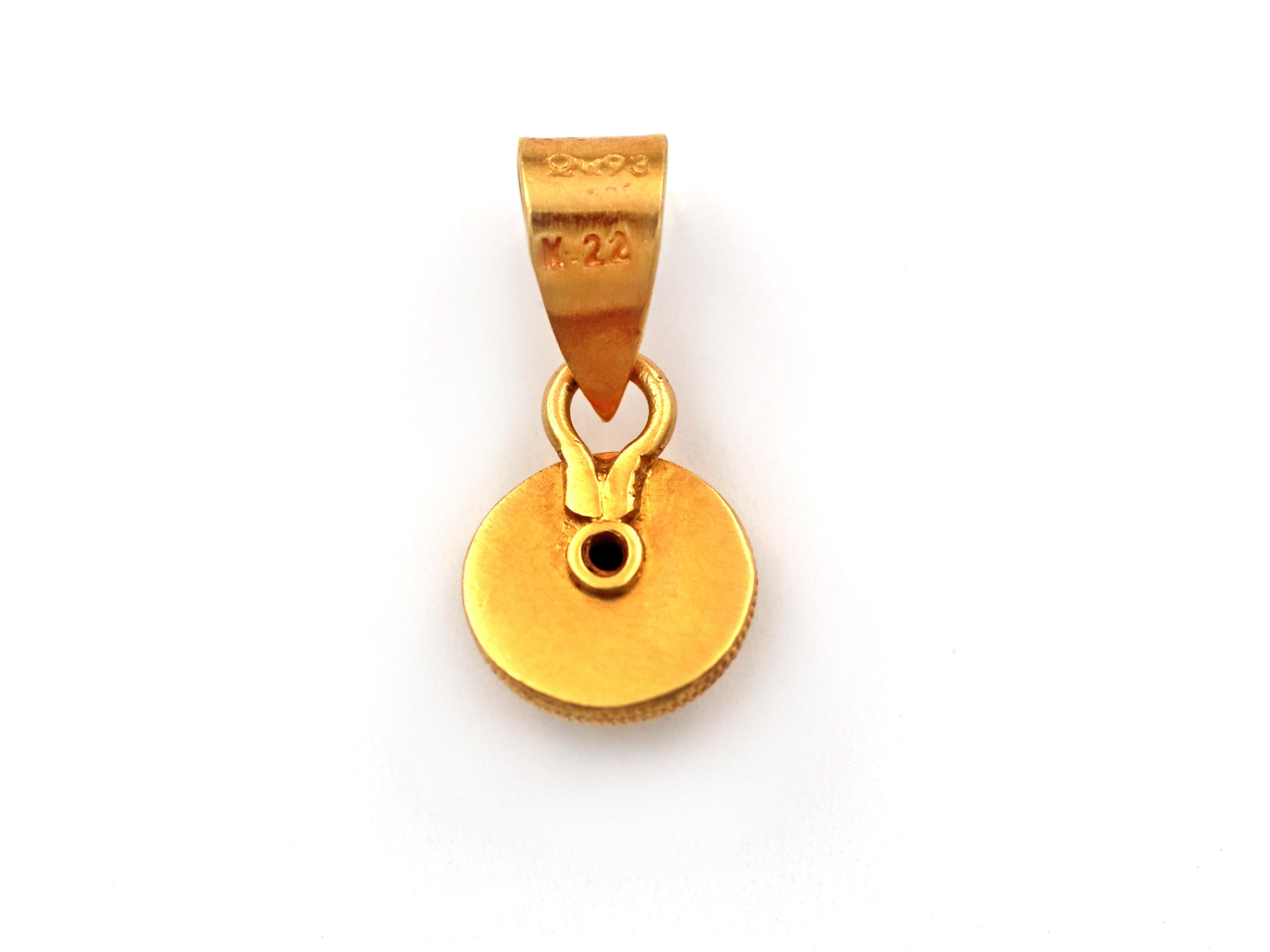 Dimos 22k Gold Filigree Sfalaki Pendant In New Condition For Sale In Athens, GR