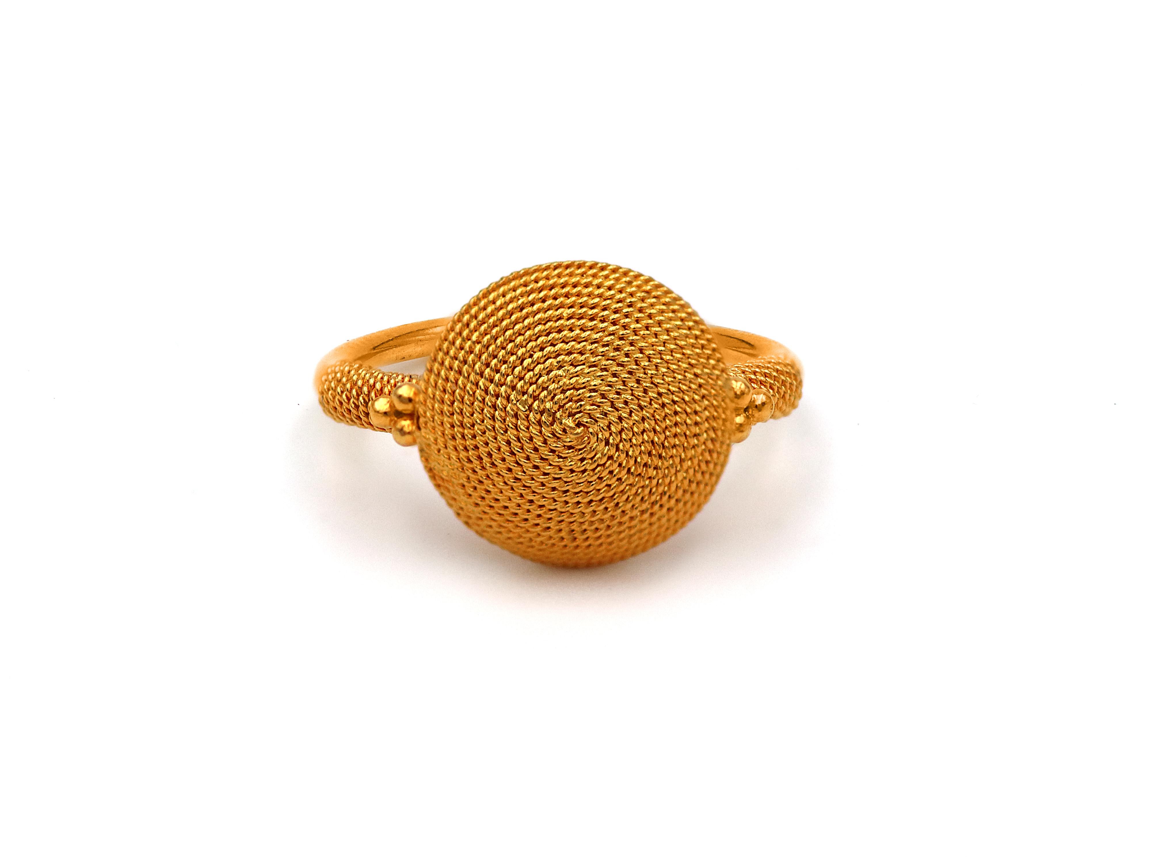 Filigraner Sfalaki-Ring von Dimos aus 22 Karat Gold im Zustand „Neu“ im Angebot in Athens, GR