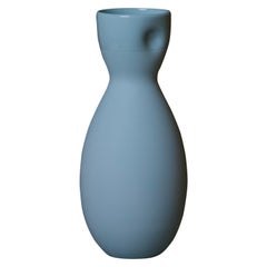 Caraffa in porcellana scanalata in blu denim opaco