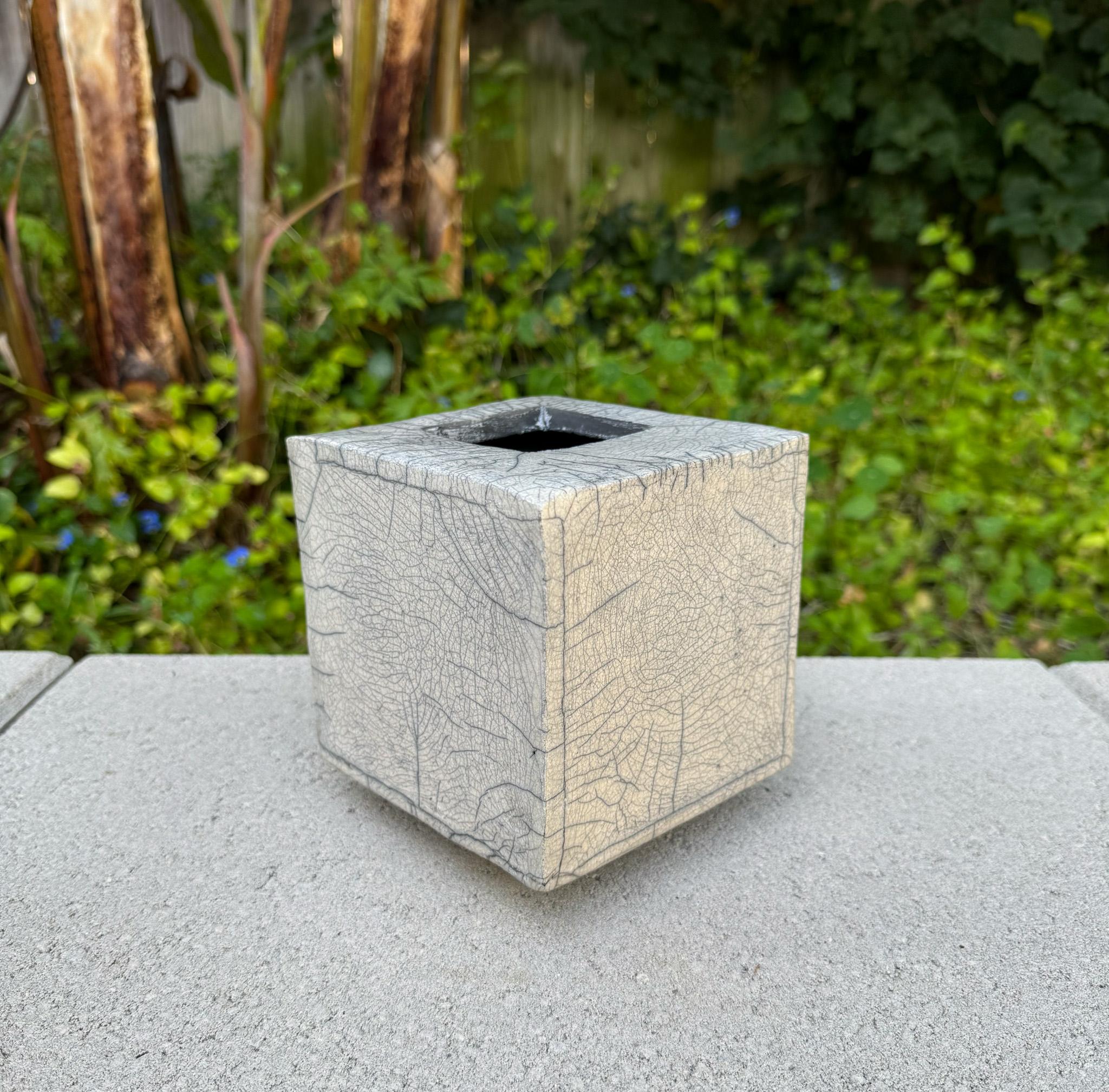 Vaso Dina Angel-Wing Raku Ikebana, XX secolo in vendita 6