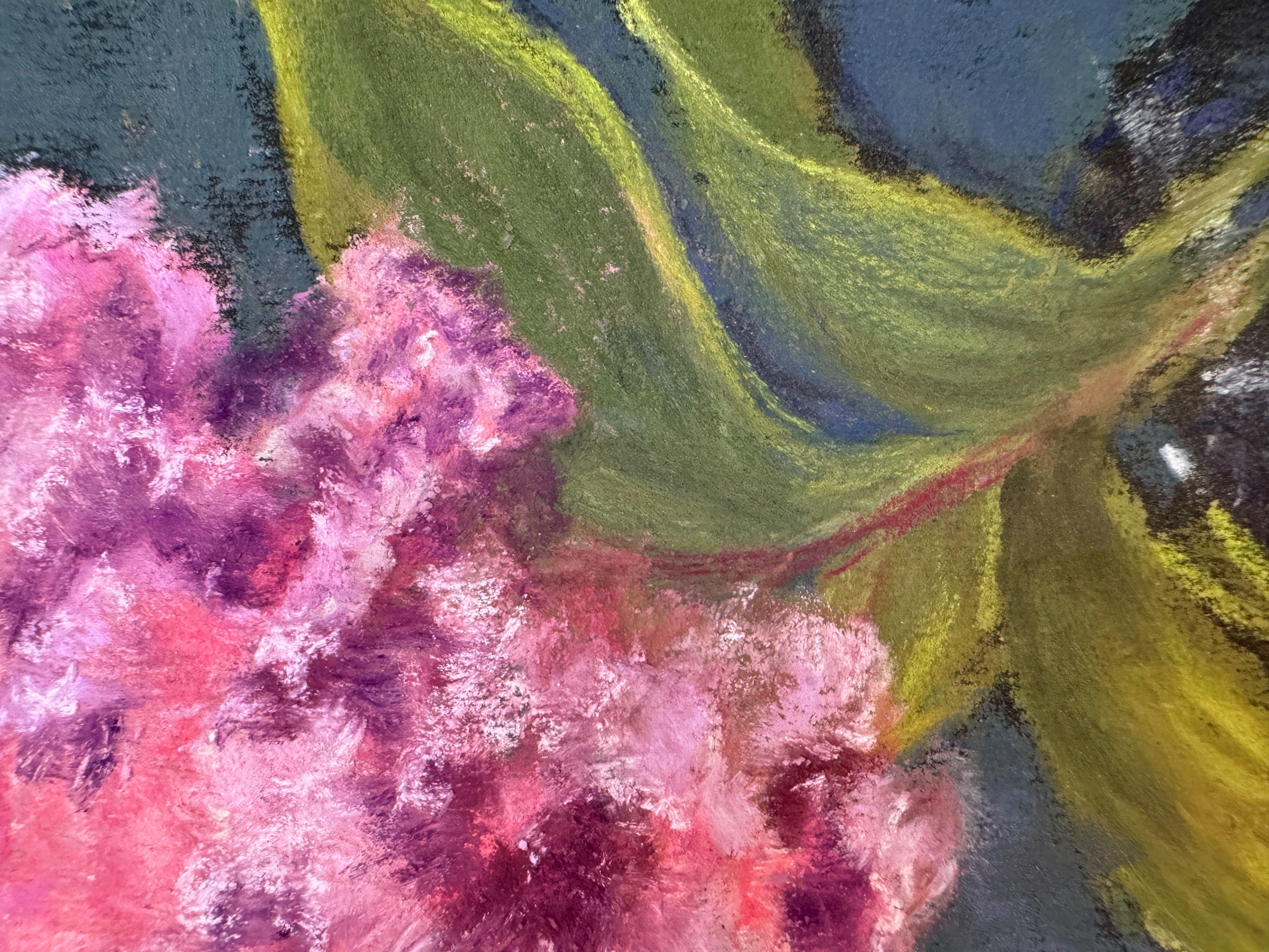 Garden Party - Nature morte aux fleurs pastel - Gris Still-Life Painting par Dina Gardner