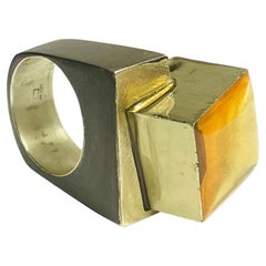 Dina González Mascaró "cantilever house" ring sterling silver mica and resin