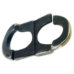 Dina González Mascaró "double ring split and shifted" ring in sterling silver