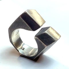 Dina González Mascaró "heavy duty #3" ring in sterling silver one of one