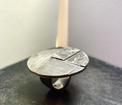 Dina González Mascaró "Medallion" ring in sterling silver one of one