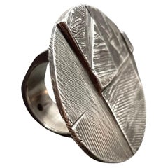 Dina González Mascaró "Medallion" ring in sterling silver one of one
